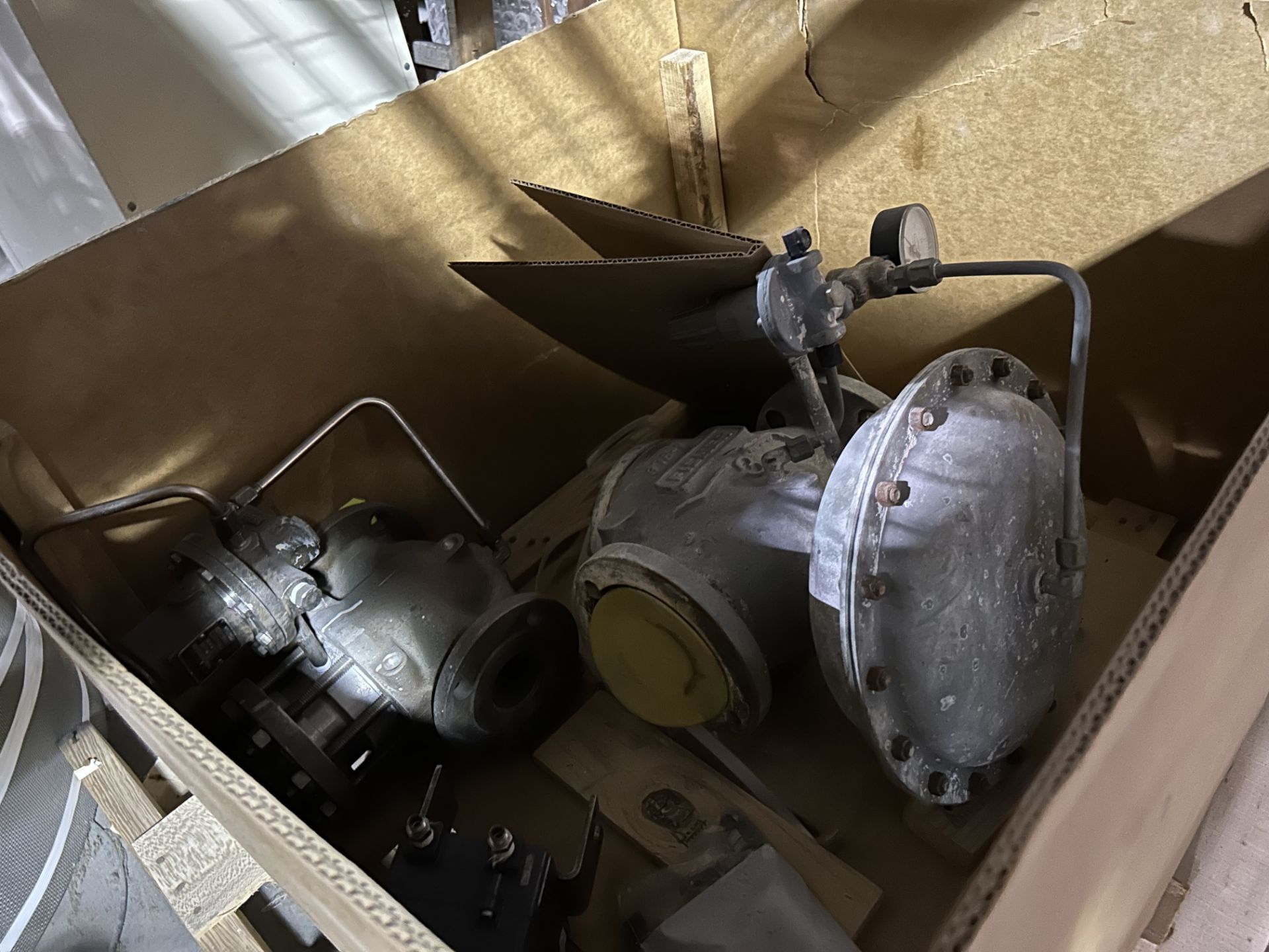 Double Valve Pump, Rigging & Loading Fee: $75 - Image 3 of 4