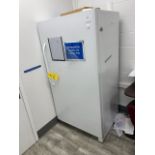 Frigidaire Refrigerator, Rigging & Loading Fee: $150