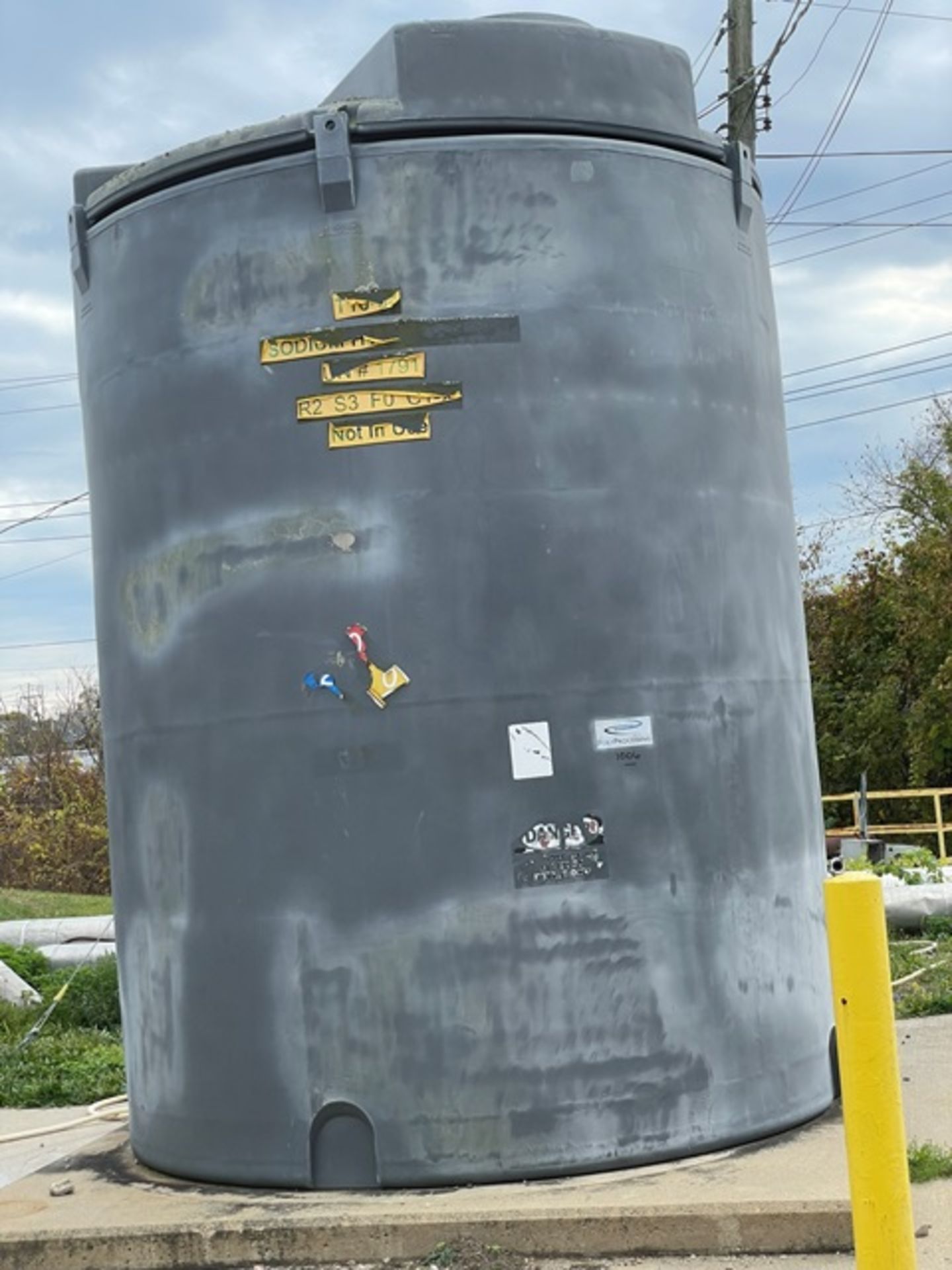 Poly Processing Co. Sodium Hy Poly Tank, Approx. 8' Dia. X 12', Rigging & Loading Fee: $950