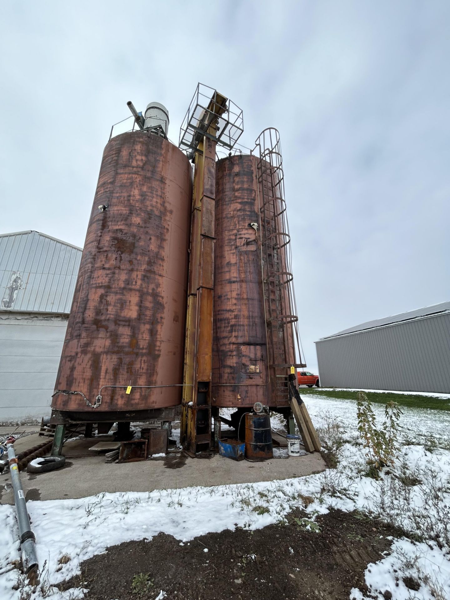 Bulk Feed Bin, Approx. 30ft T