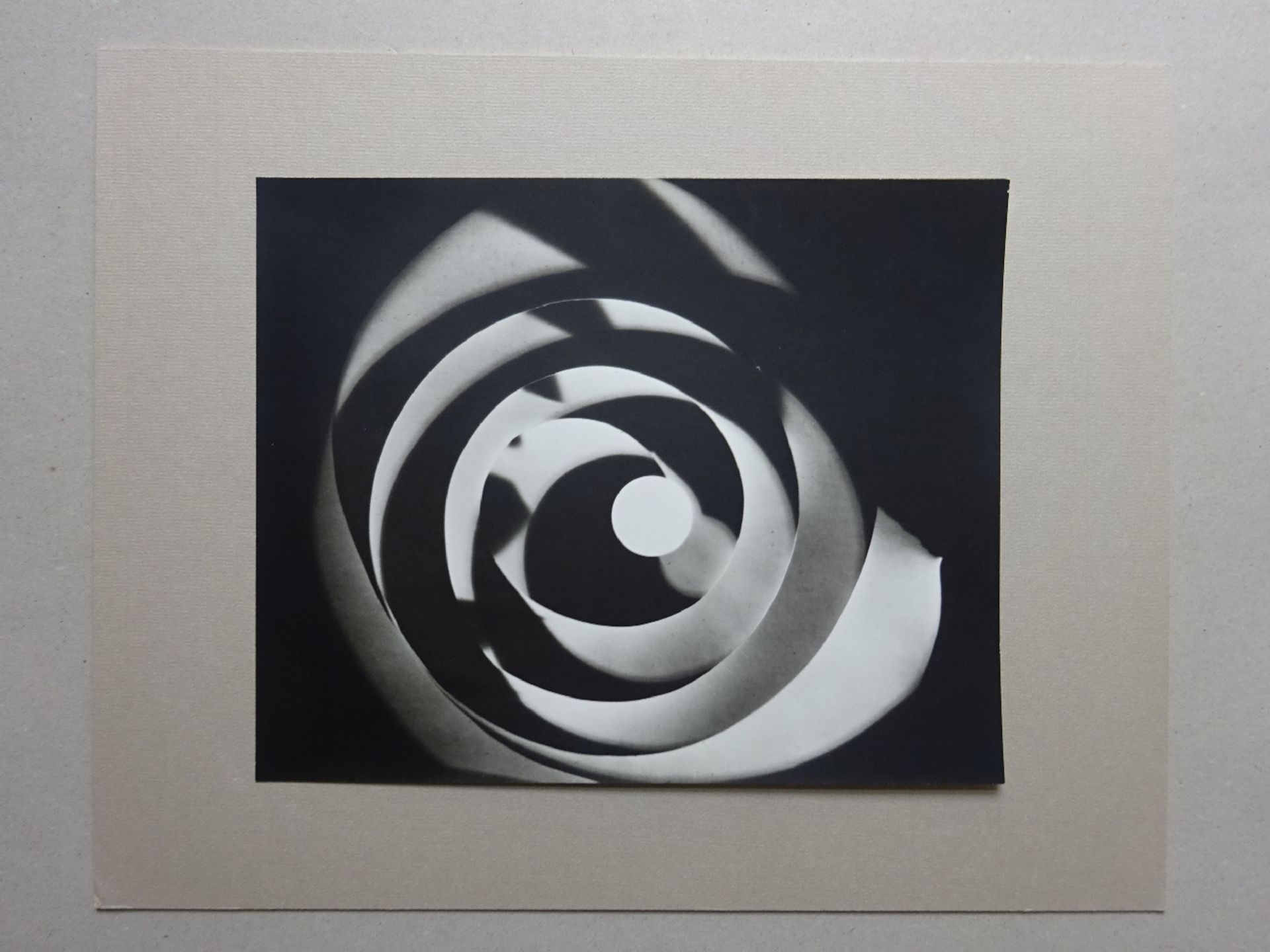 Man Ray - Rayograph - Image 3 of 4