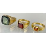 Drei Ringe 333 Gelbgold mit Farbsteine.