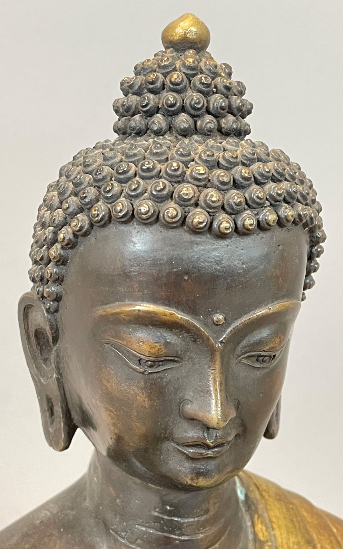 Buddha. Tibet oder Nepal. Im Lotussitz. 20. Jahrhundert. - Image 9 of 12