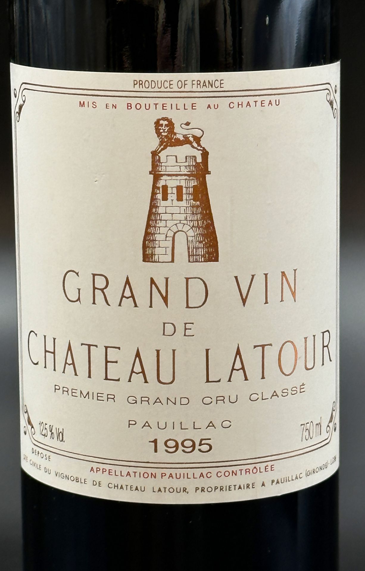 1 bottle of red wine. Bordeaux. Grand Vin de Château Latour. Pauillac. 1995. France - Image 2 of 3