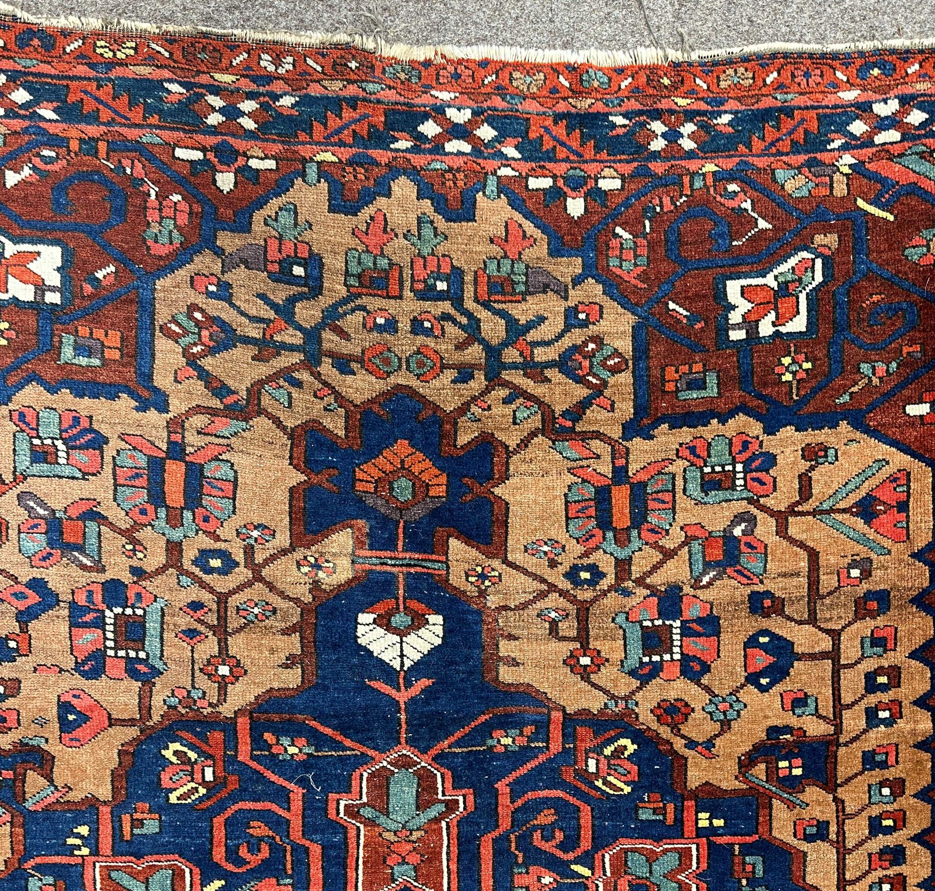 Bakhtiar oriental carpet. Around 1900. great size. - Image 3 of 22