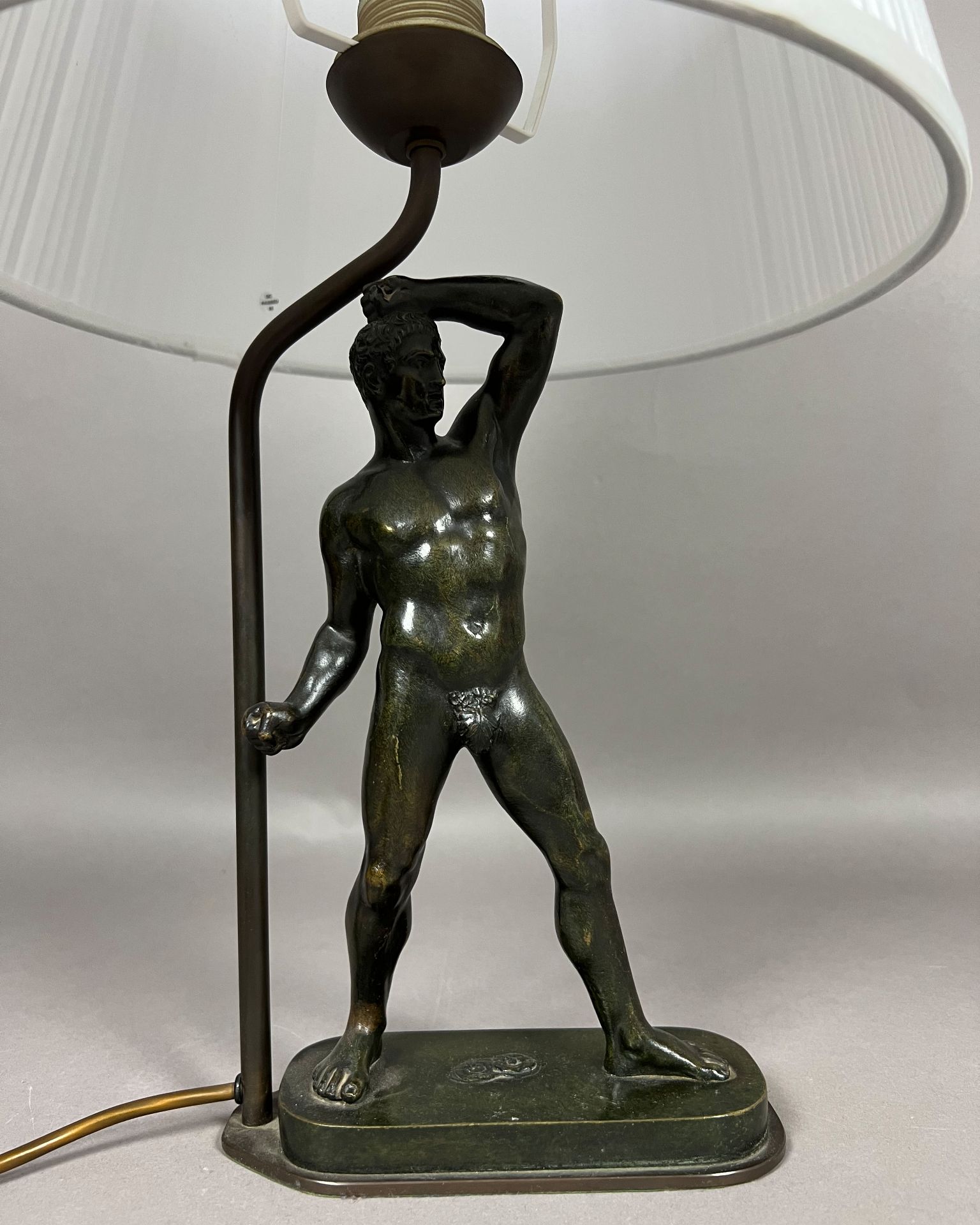 MORELLI & RINALDI Roma (XVIII - XIX). Table lamp. Bronze. Fist fighter Creugas. - Image 2 of 6