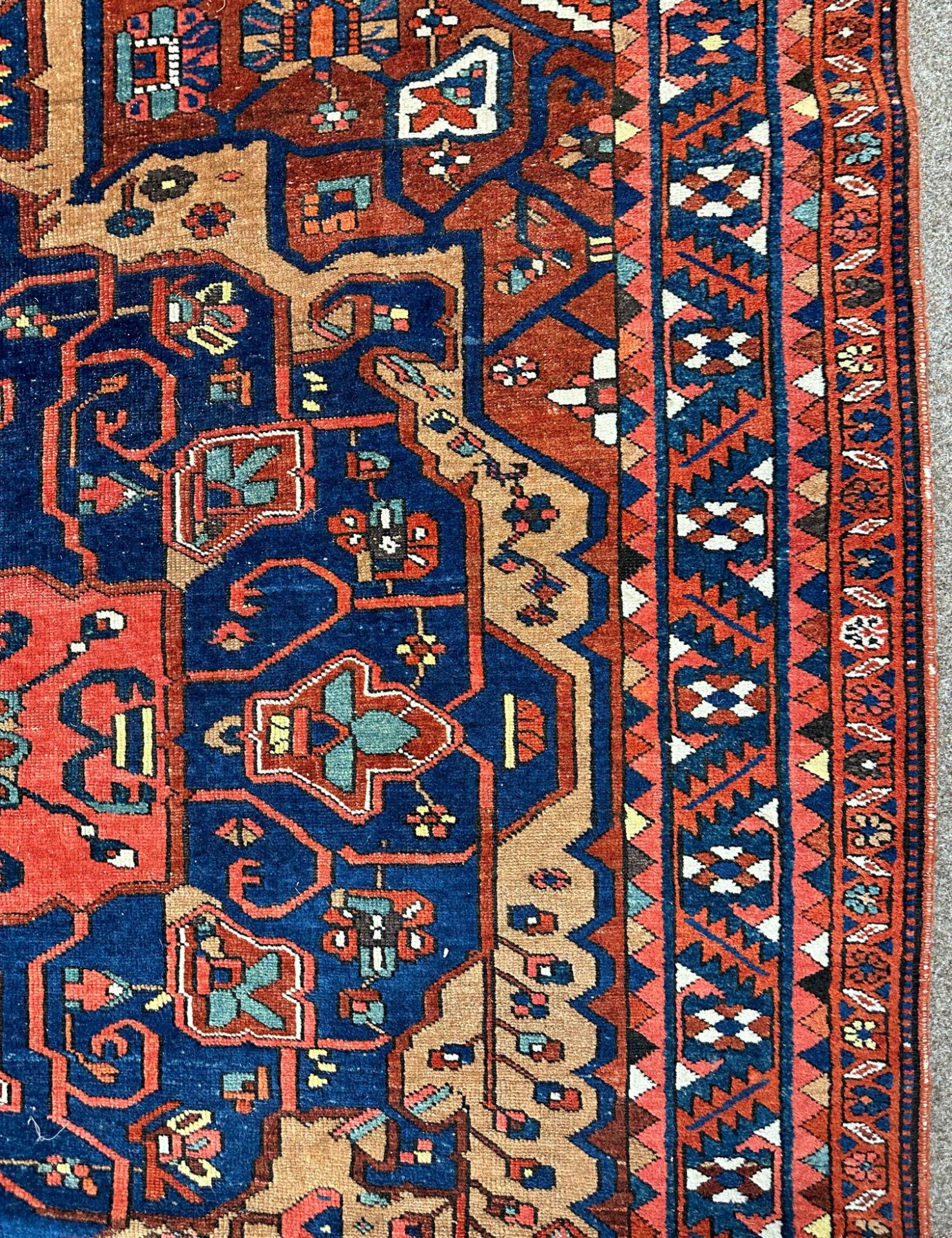 Bakhtiar oriental carpet. Around 1900. great size. - Image 8 of 22