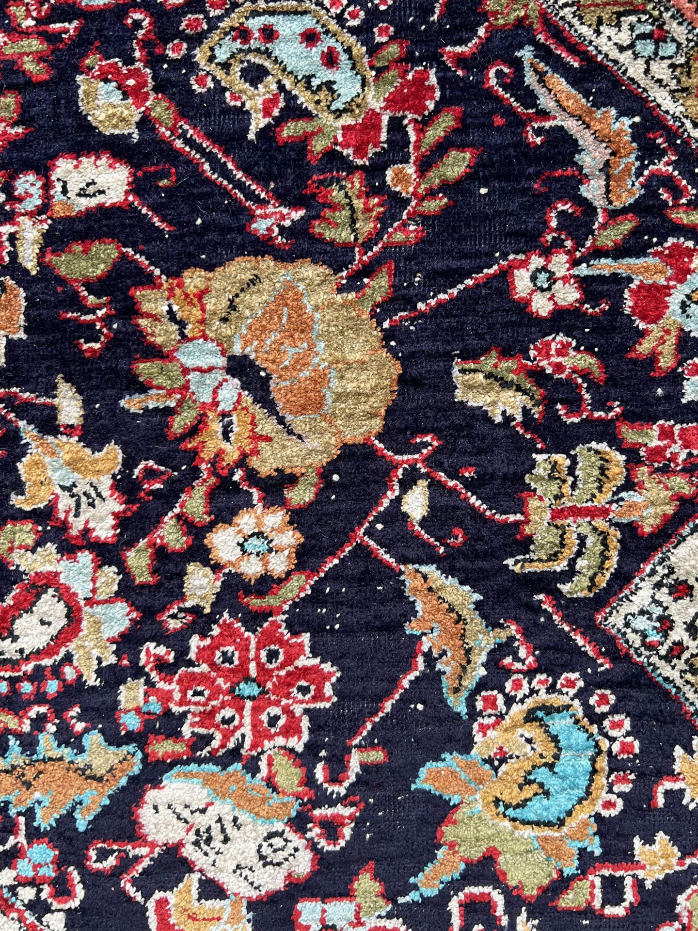 Ghom. Silk carpet. Fine weave. - Image 10 of 13