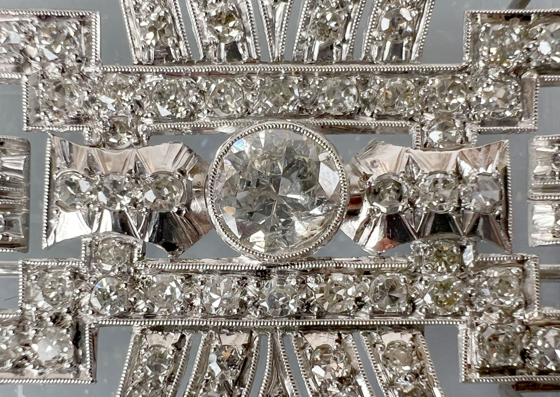 Brooch set with diamonds. Probably platinum. Art Deco. - Image 8 of 11