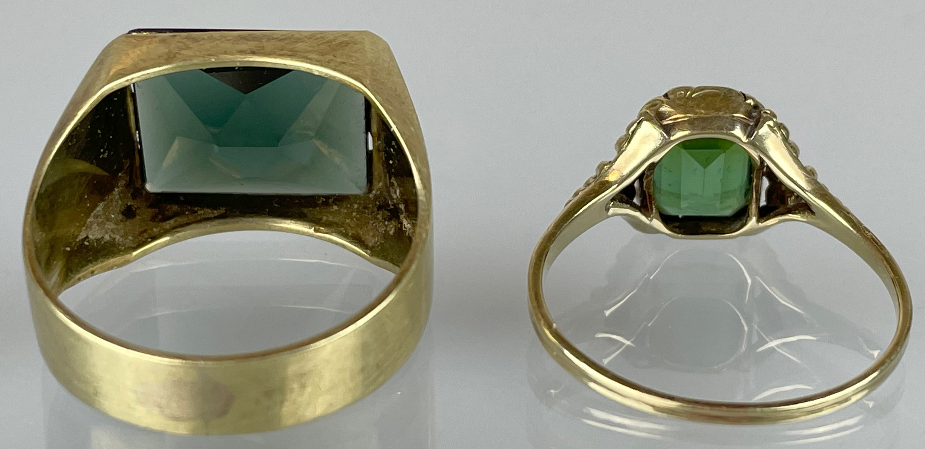 Two ladies' rings 585 yellow gold with green coloured stones. - Image 3 of 7