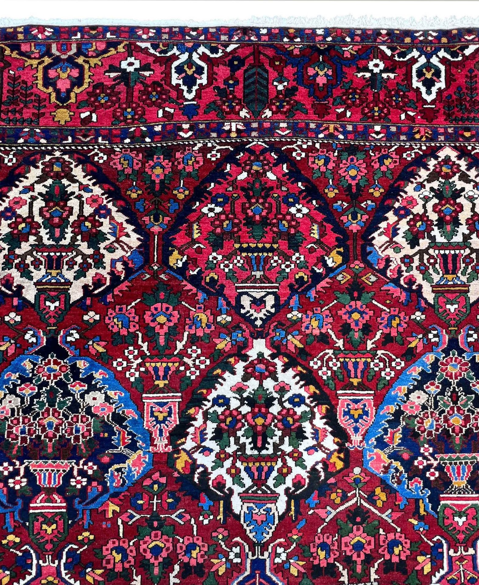 Bakhtiar. Oriental carpet. Palace carpet. 1st third 20th century. - Image 3 of 18