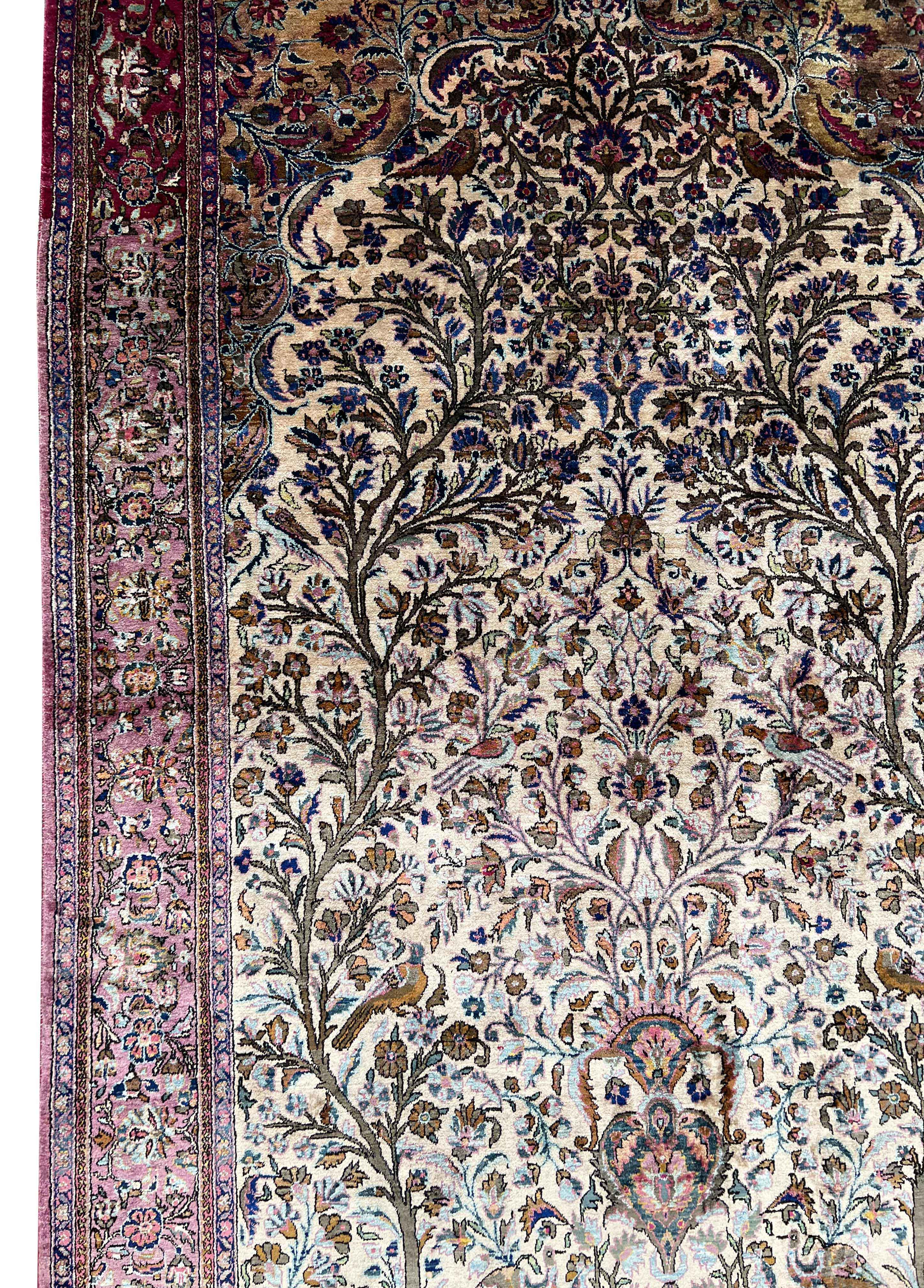 Keshan. Silk carpet. Silk on silk. Around 1900. - Image 4 of 14