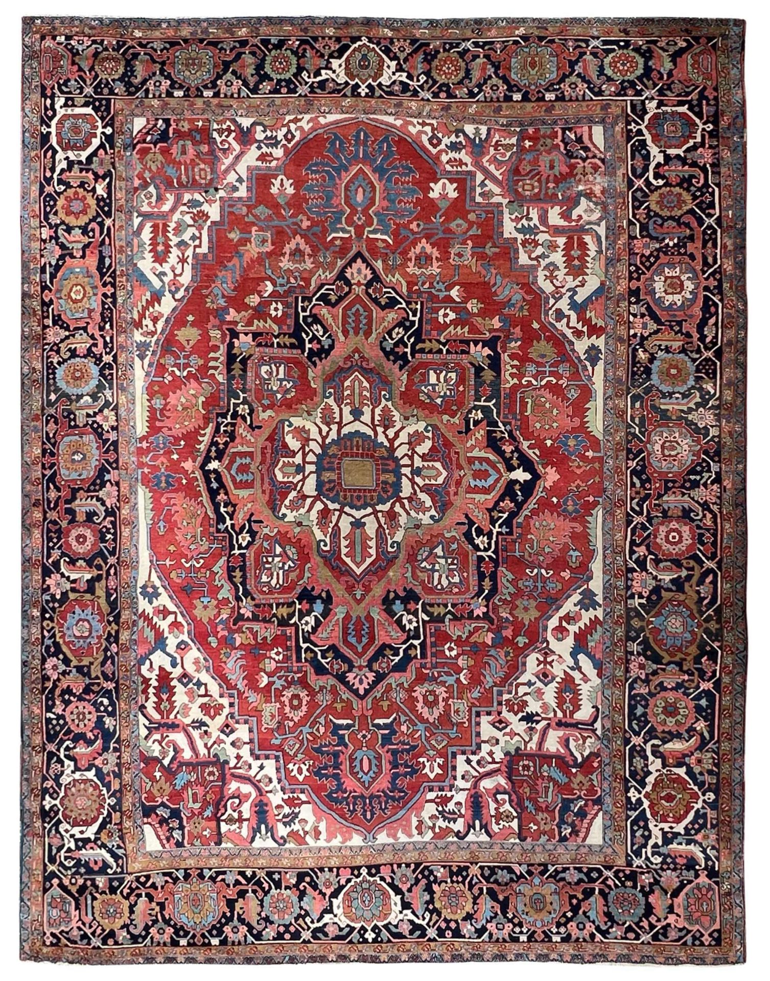 Serapi Heriz. 19th century. Palace carpet.