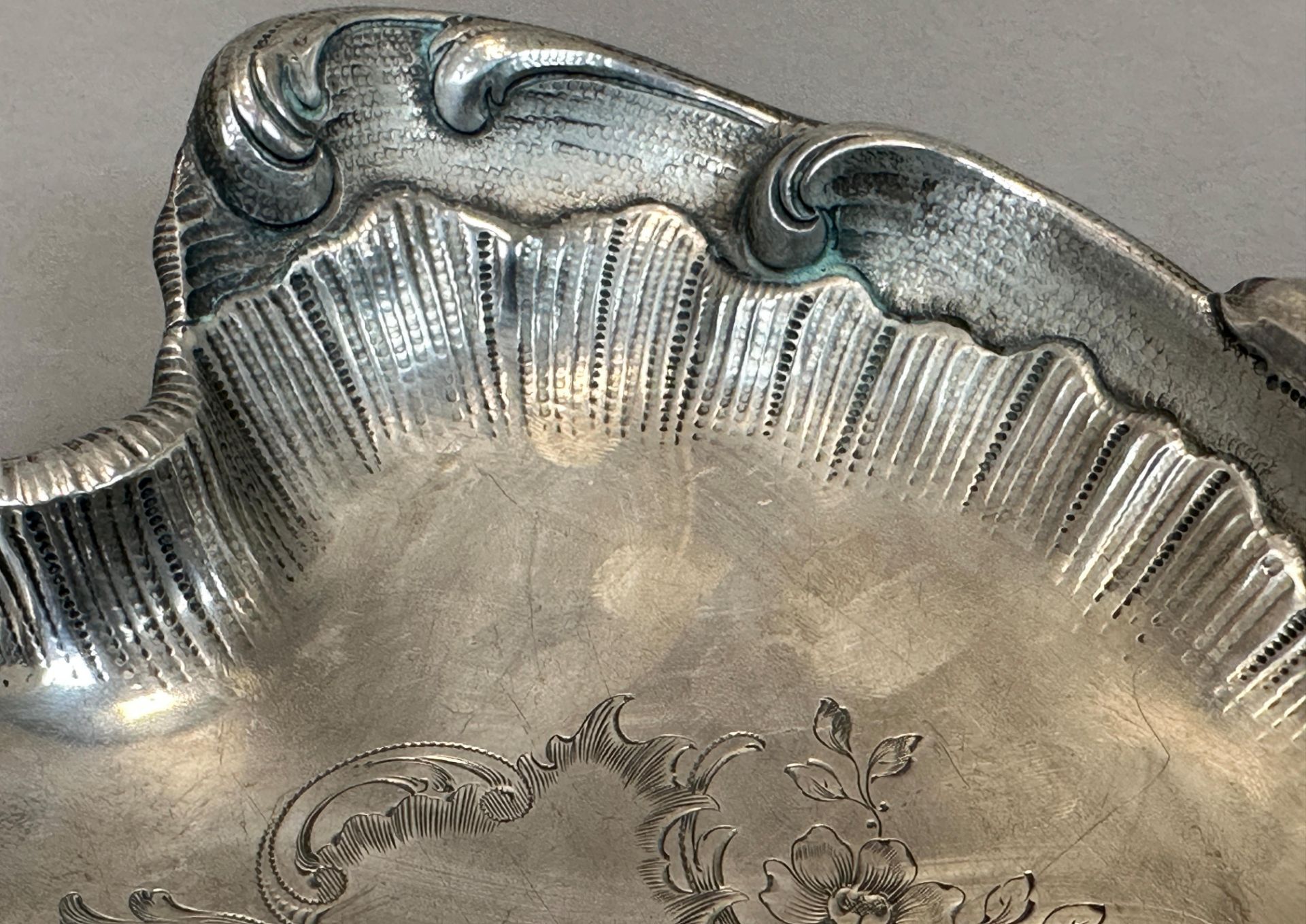 Anbietschale auf Kugelfüßen. 800 Silber. Jugendstil. - Bild 7 aus 11