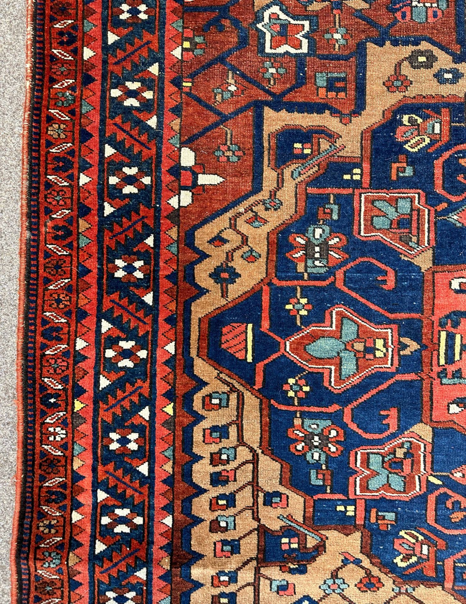 Bakhtiar oriental carpet. Around 1900. great size. - Image 5 of 22