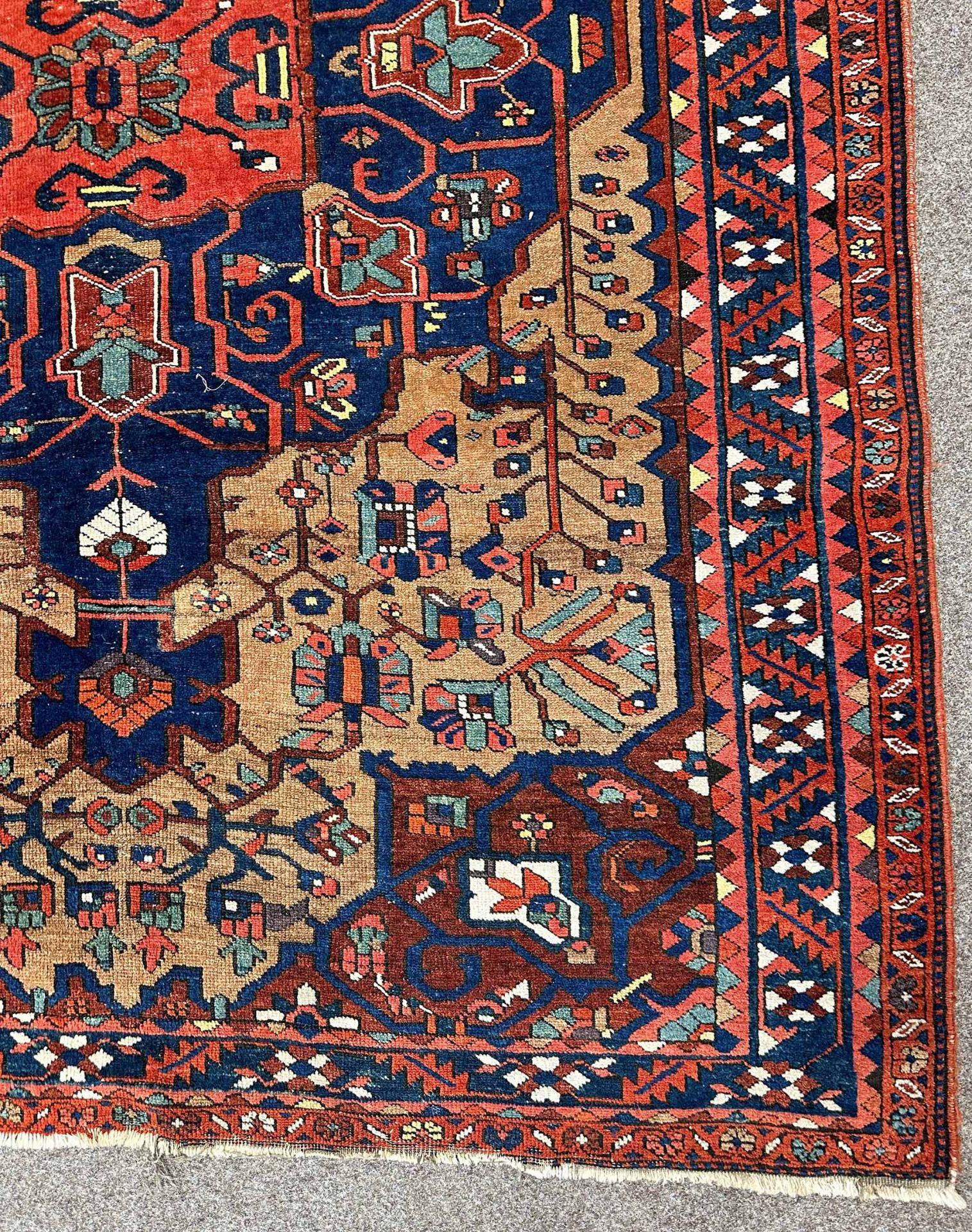 Bakhtiar oriental carpet. Around 1900. great size. - Image 4 of 22