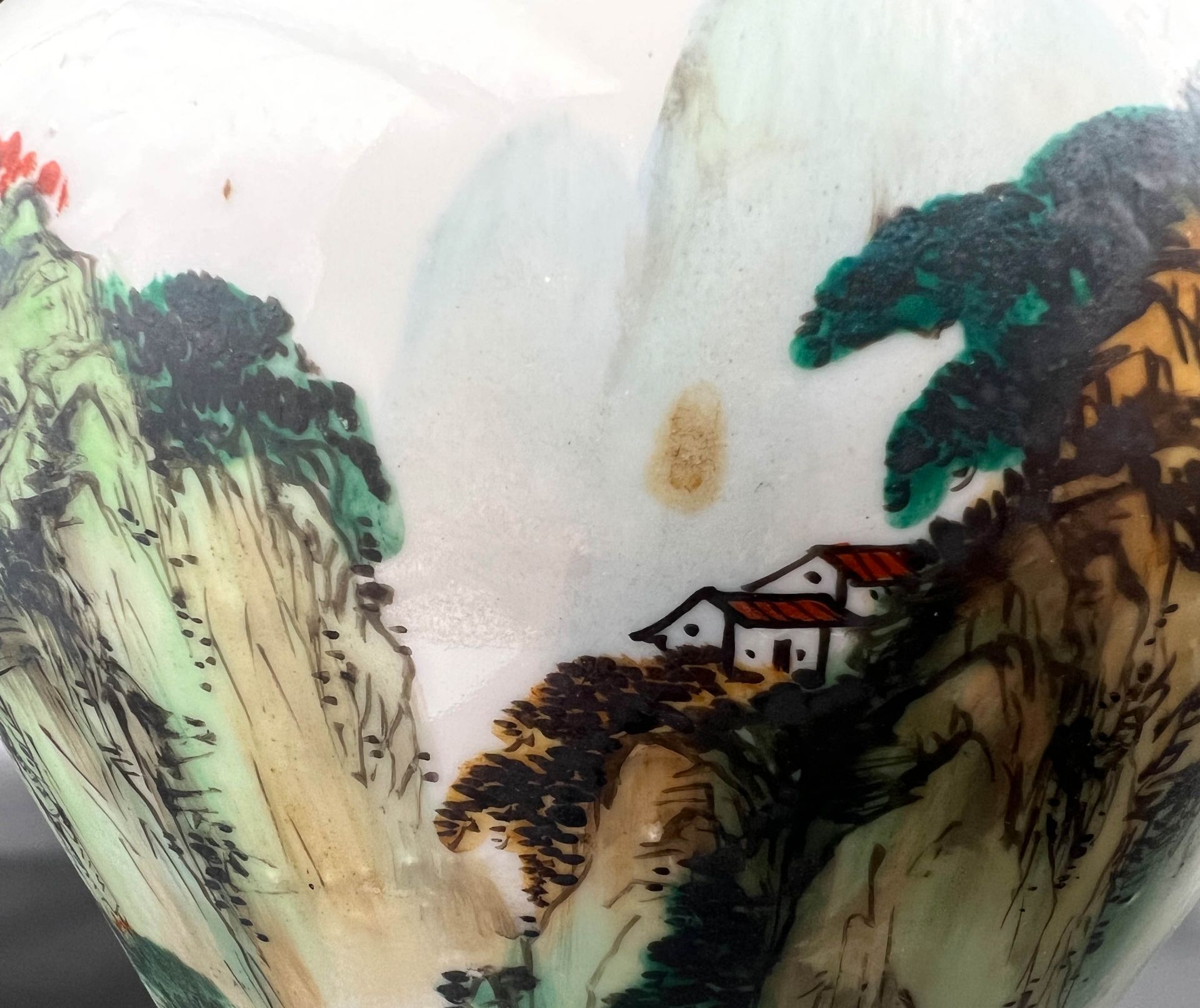 Vase mit Landschaftsdekor. China. 20. Jahrhundert. - Bild 7 aus 12