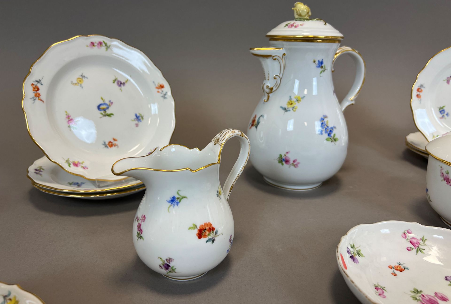 22-teiliges Kaffeeservice. MEISSEN. "Streublümchen". 1. Wahl. Um 1900. - Bild 4 aus 19