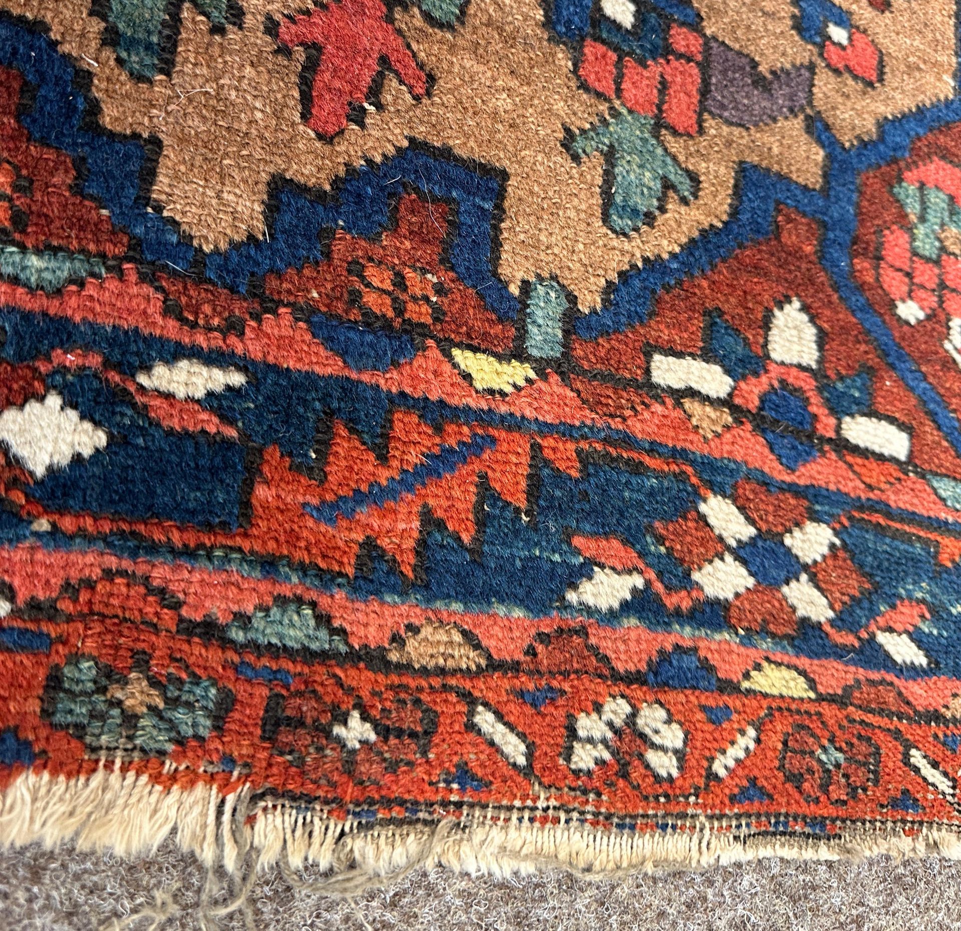 Bakhtiar oriental carpet. Around 1900. great size. - Image 20 of 22