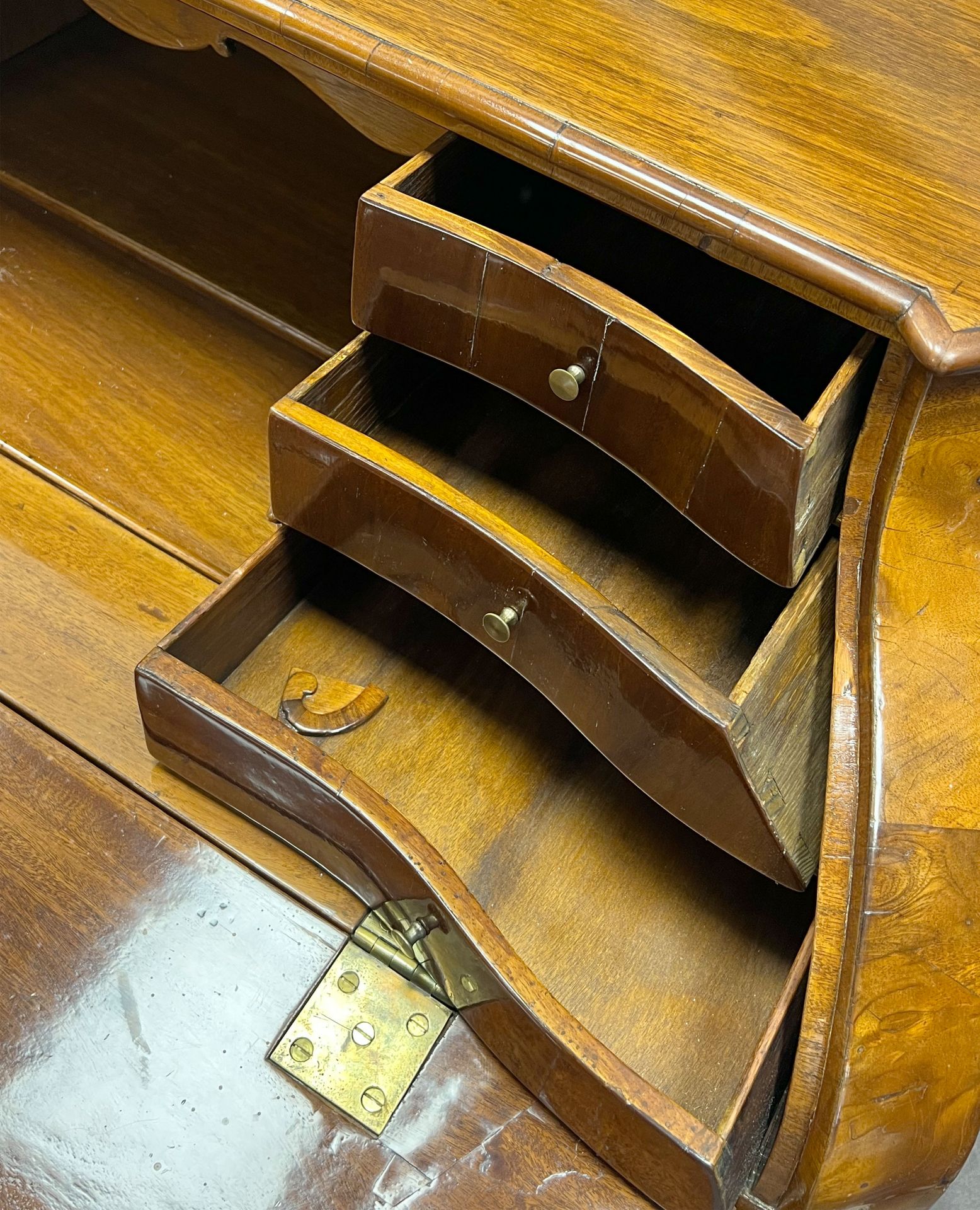 Diagonal flap secretary. Baroque. Walnut. 18th century. - Image 7 of 14