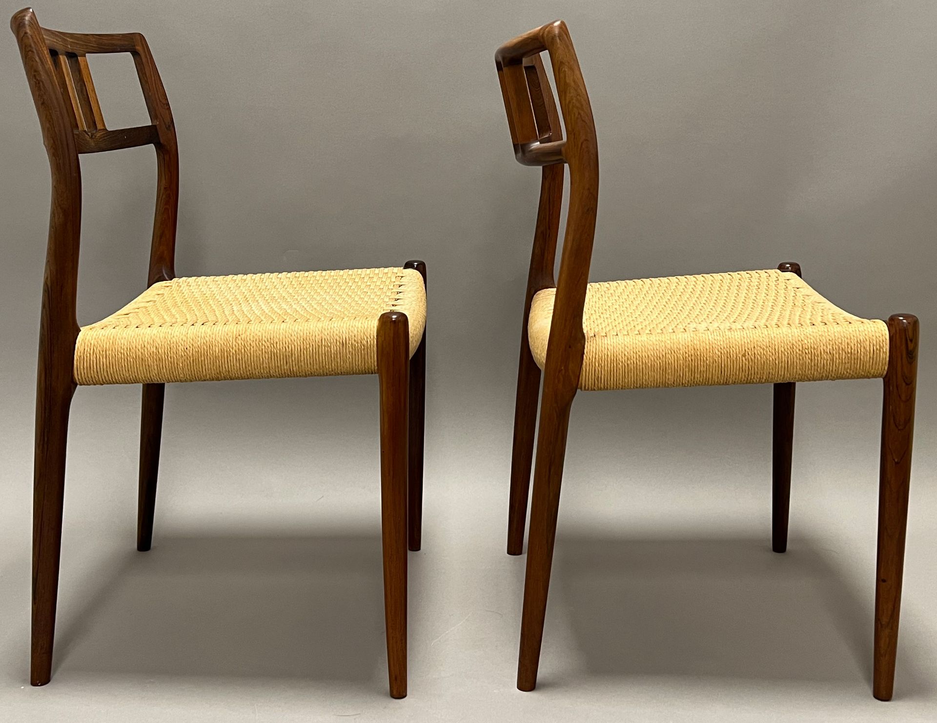 Niels Otto MÖLLER (1920 - 1982). Eight chairs and a dining table. - Image 9 of 19