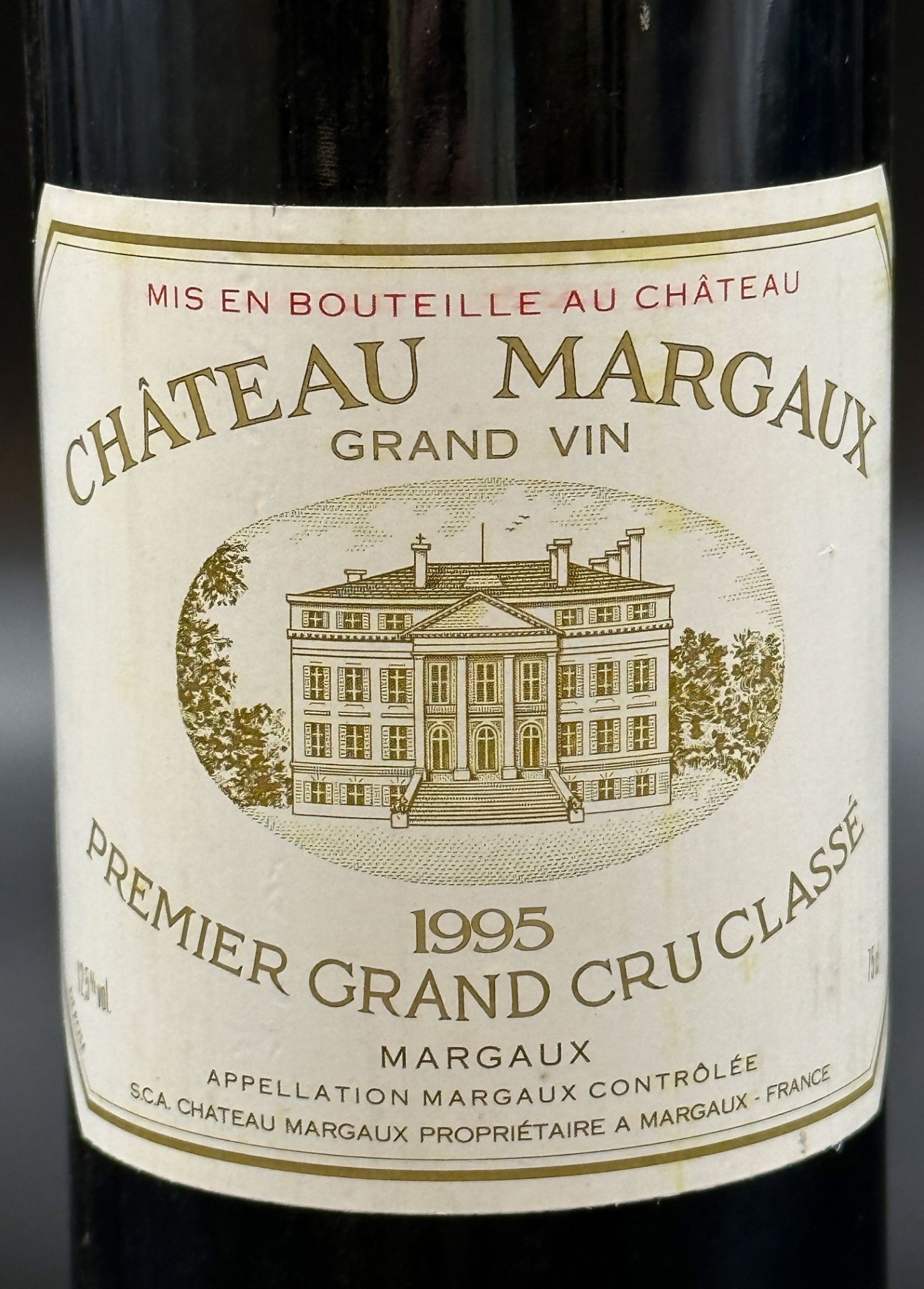 1 bottle of red wine. Château Margaux. Premier Grand Cru Classe. 1995. France. - Image 2 of 3