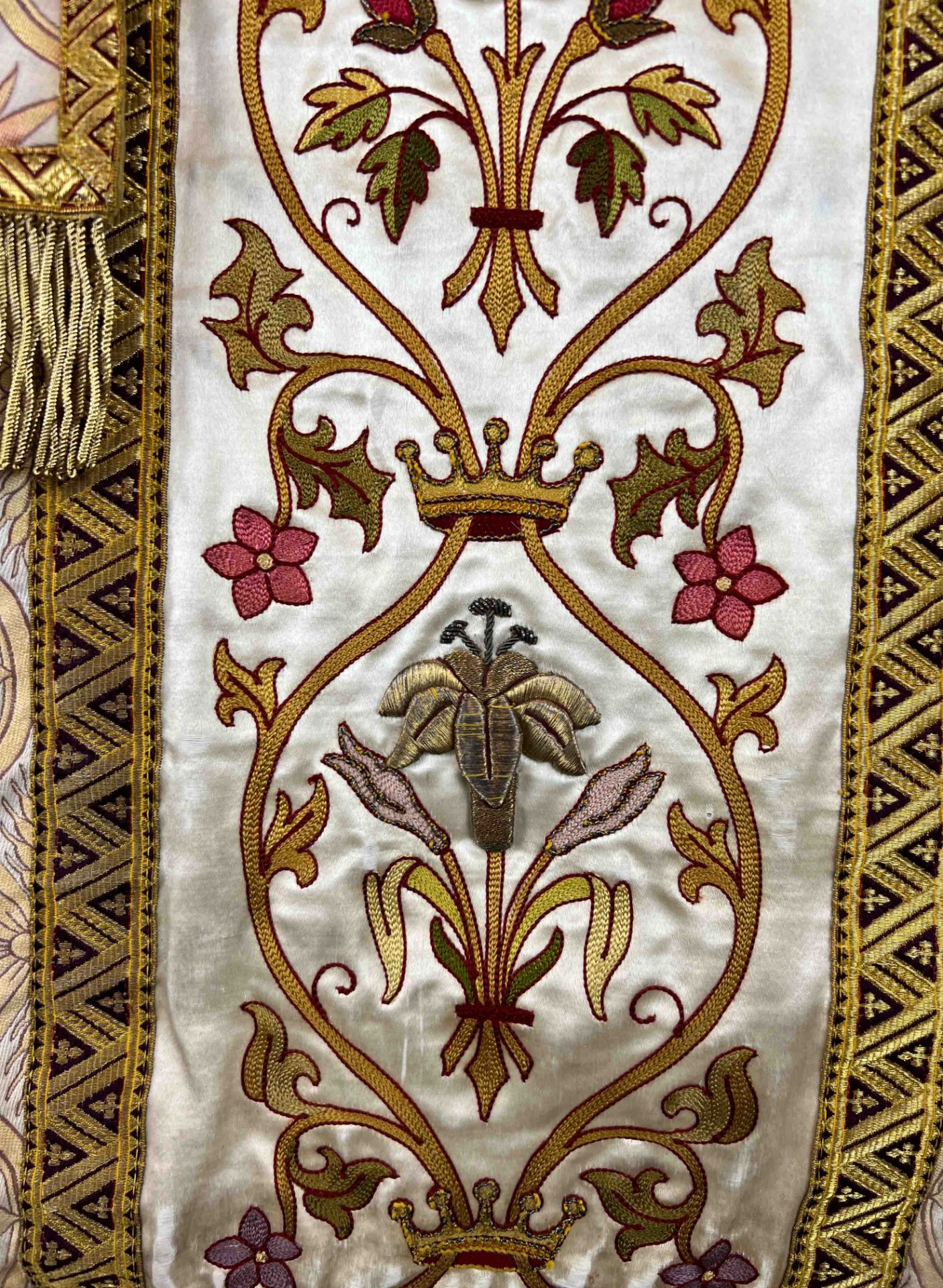 Antique chasuble. Brocade. Gold thread embroidery. Early 20th century. - Image 10 of 12