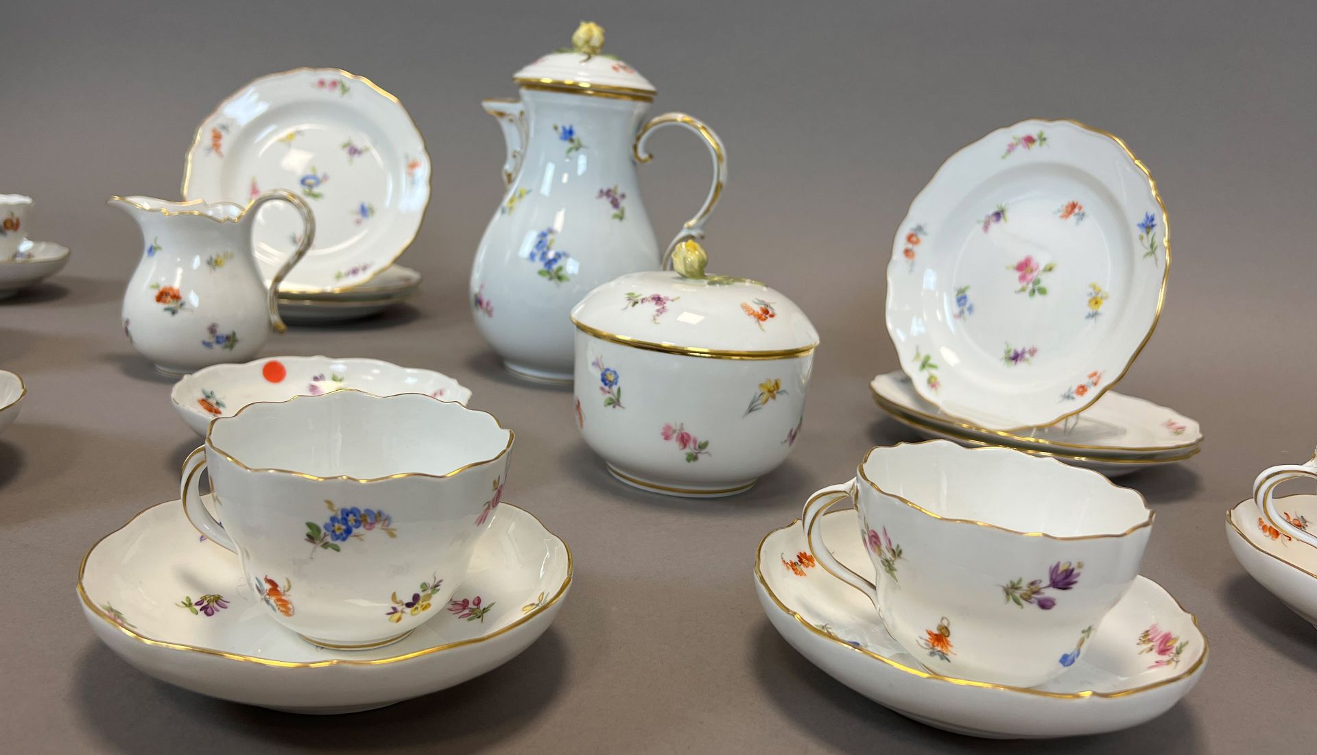 22-teiliges Kaffeeservice. MEISSEN. "Streublümchen". 1. Wahl. Um 1900. - Bild 5 aus 19