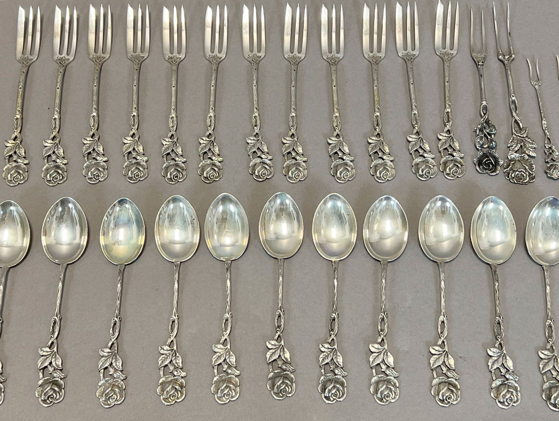 Silver cutlery 835 silver. 38 pieces. Plus 6 pieces 800 silver. - Image 2 of 7