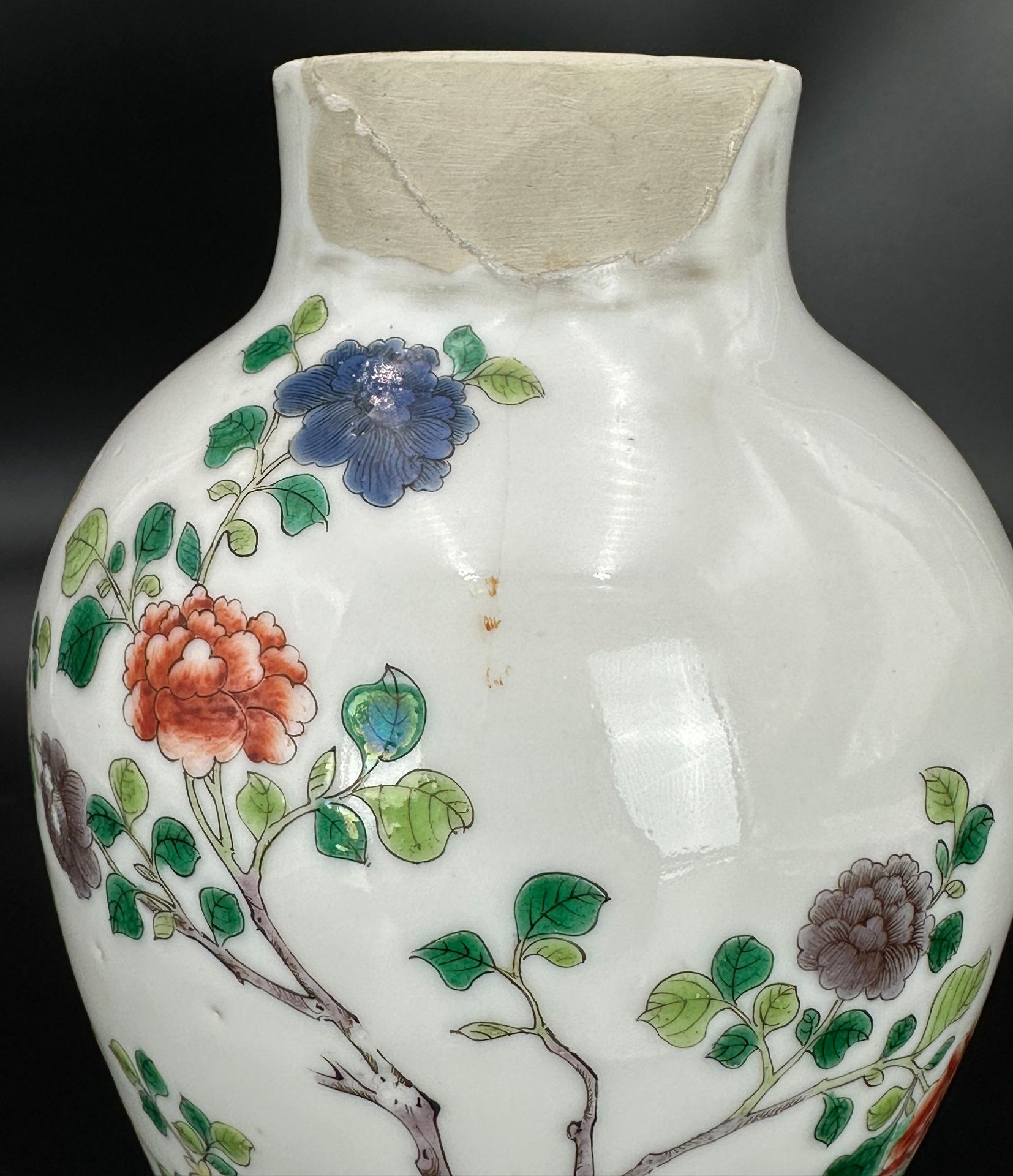 Small lidded vase. China. 19th century. - Image 5 of 9