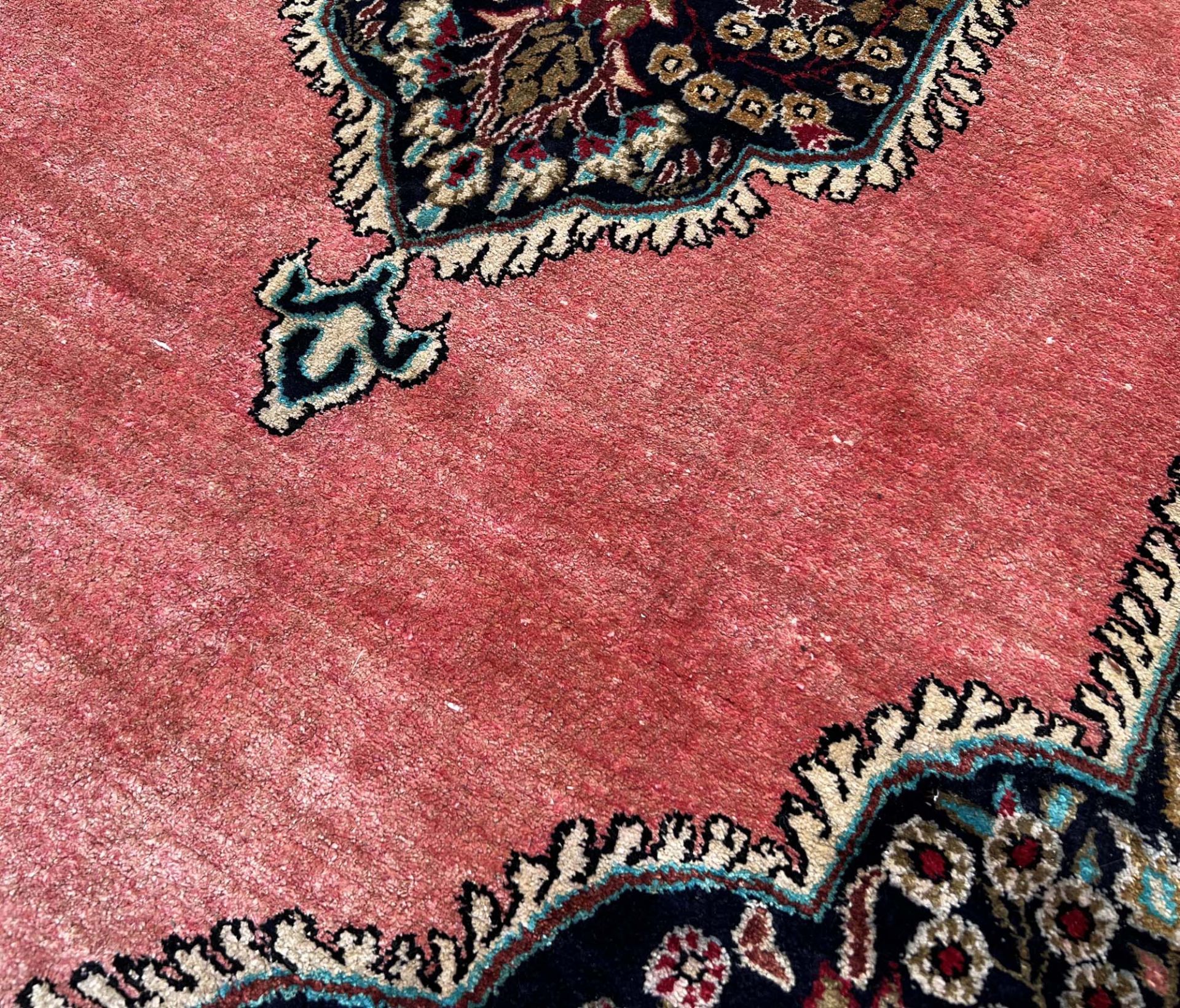 Ghom silk carpet. - Image 7 of 9