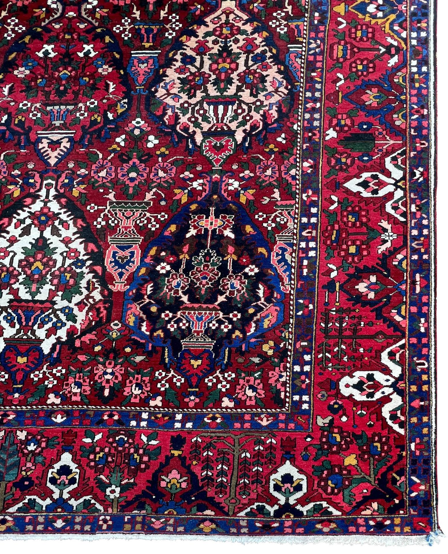 Bakhtiar. Oriental carpet. Palace carpet. 1st third 20th century. - Image 10 of 18