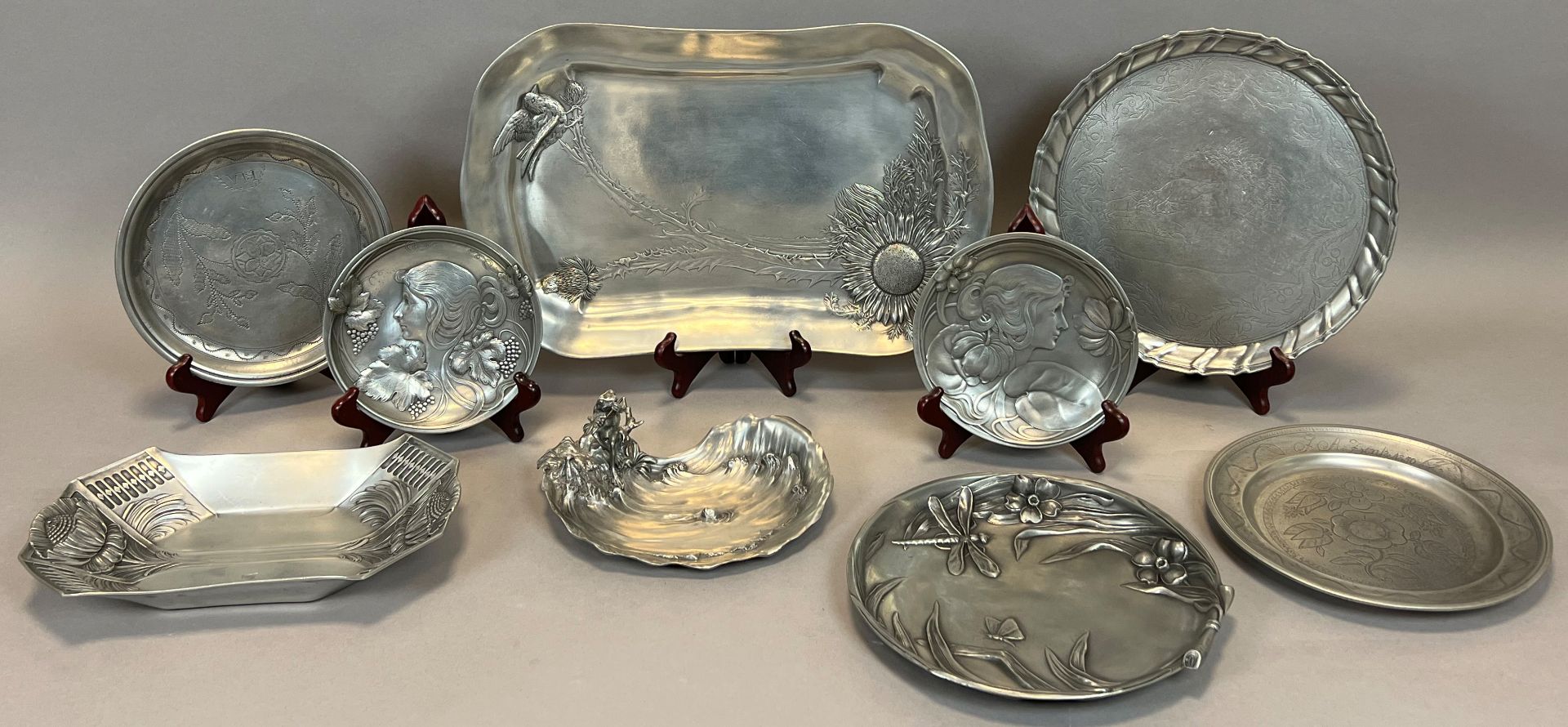 Achille GAMBA (1881 - 1944). 9-piece set. Art Nouveau. Pewter.