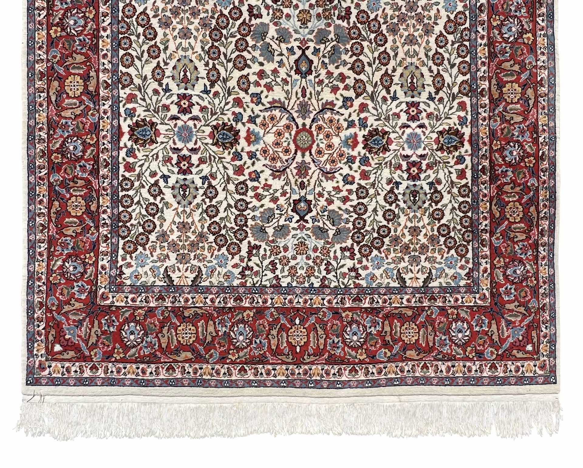 Hereke oriental carpet. Signed. Beige ground pile. Interspersed design. - Image 4 of 10