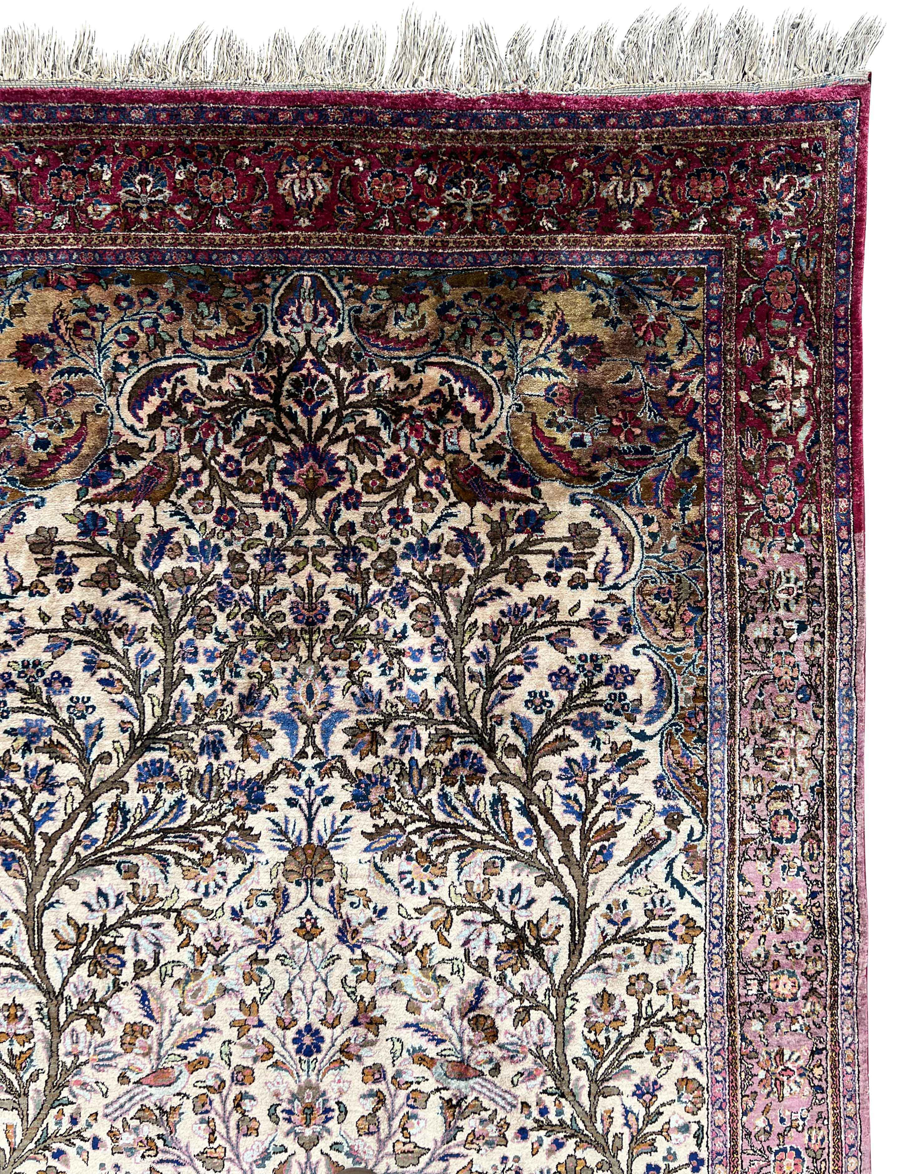 Keshan. Silk carpet. Silk on silk. Around 1900. - Image 3 of 14