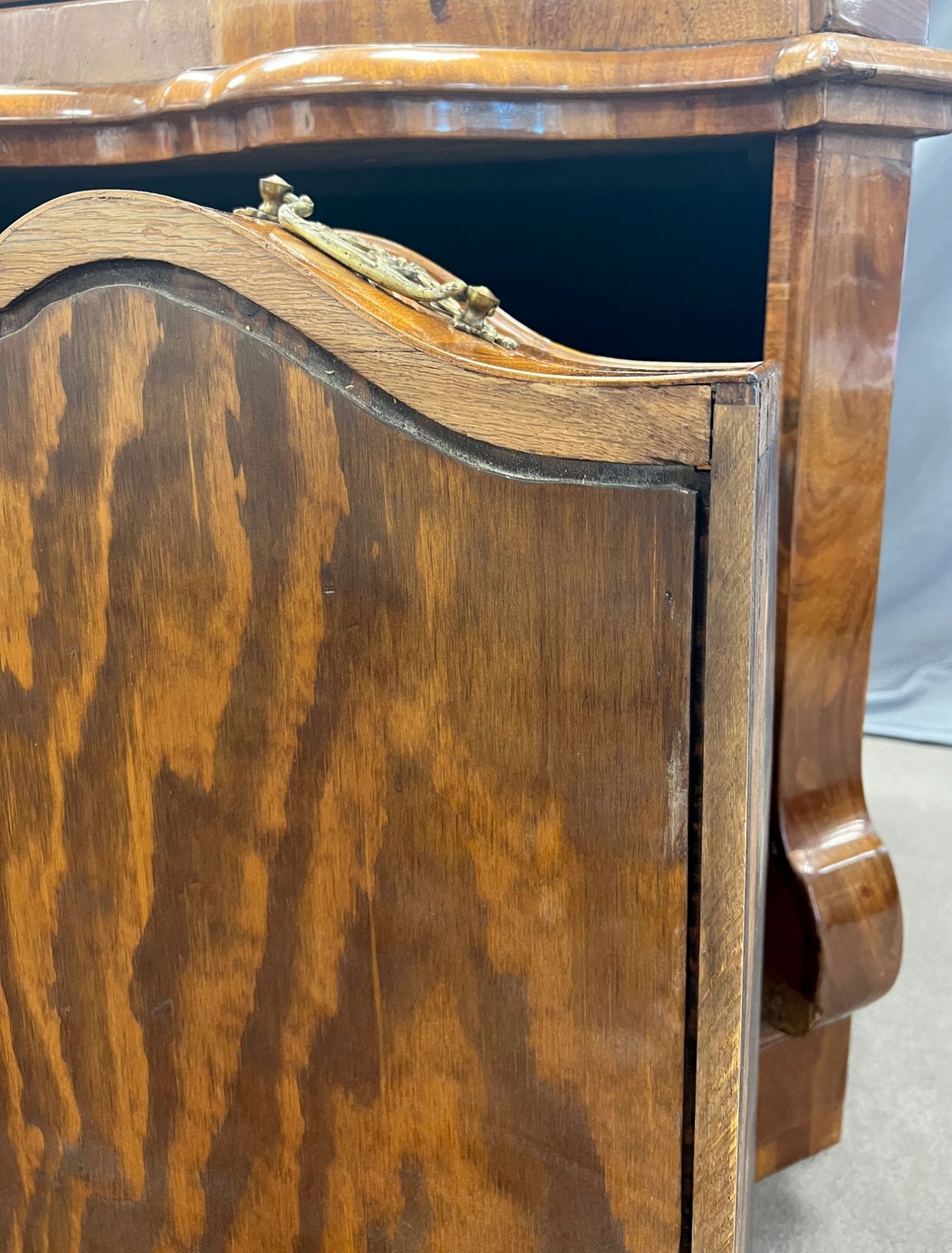 Diagonal flap secretary. Baroque. Walnut. 18th century. - Image 14 of 14