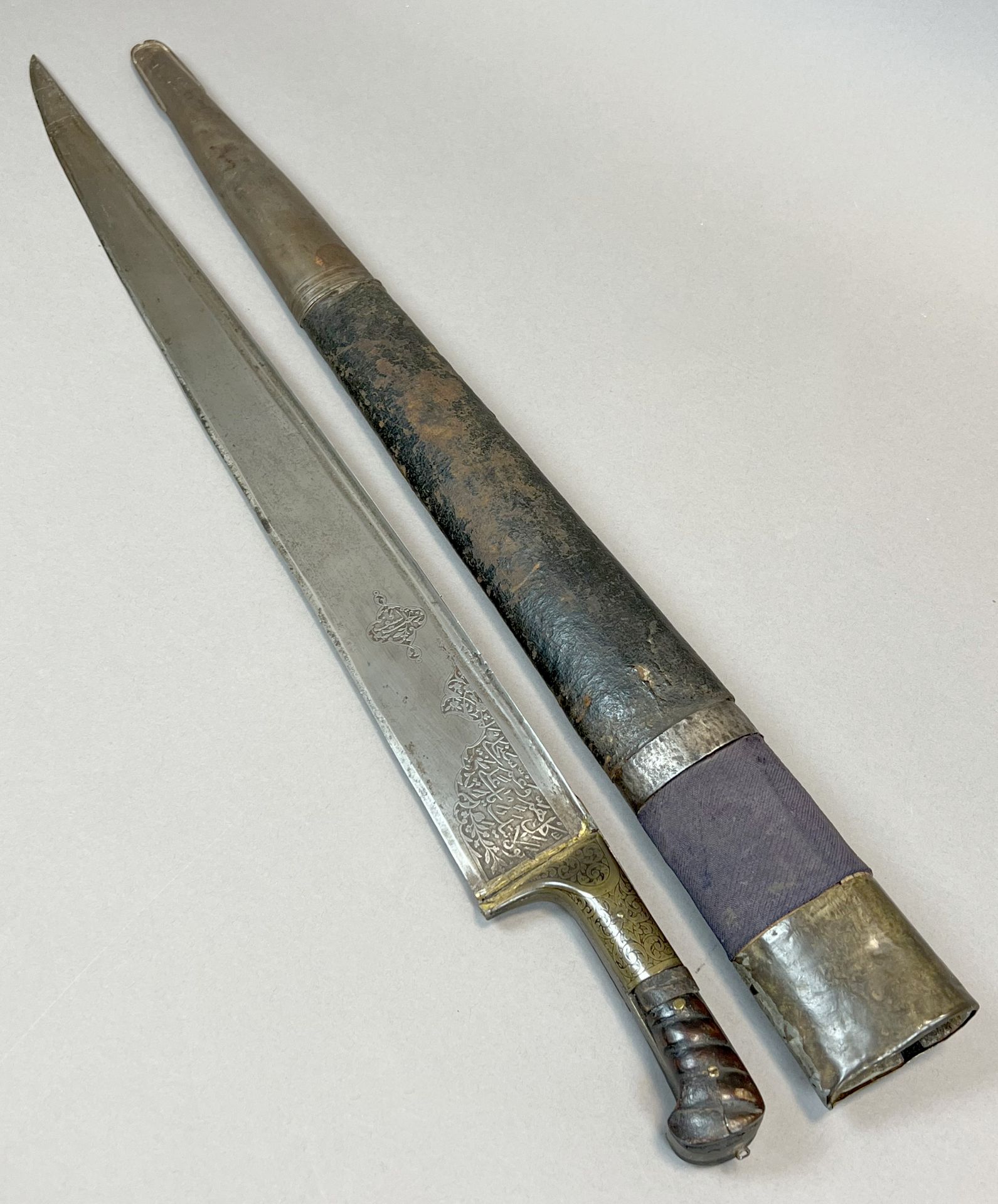 Yatagan. Long dagger. Ottoman Empire.