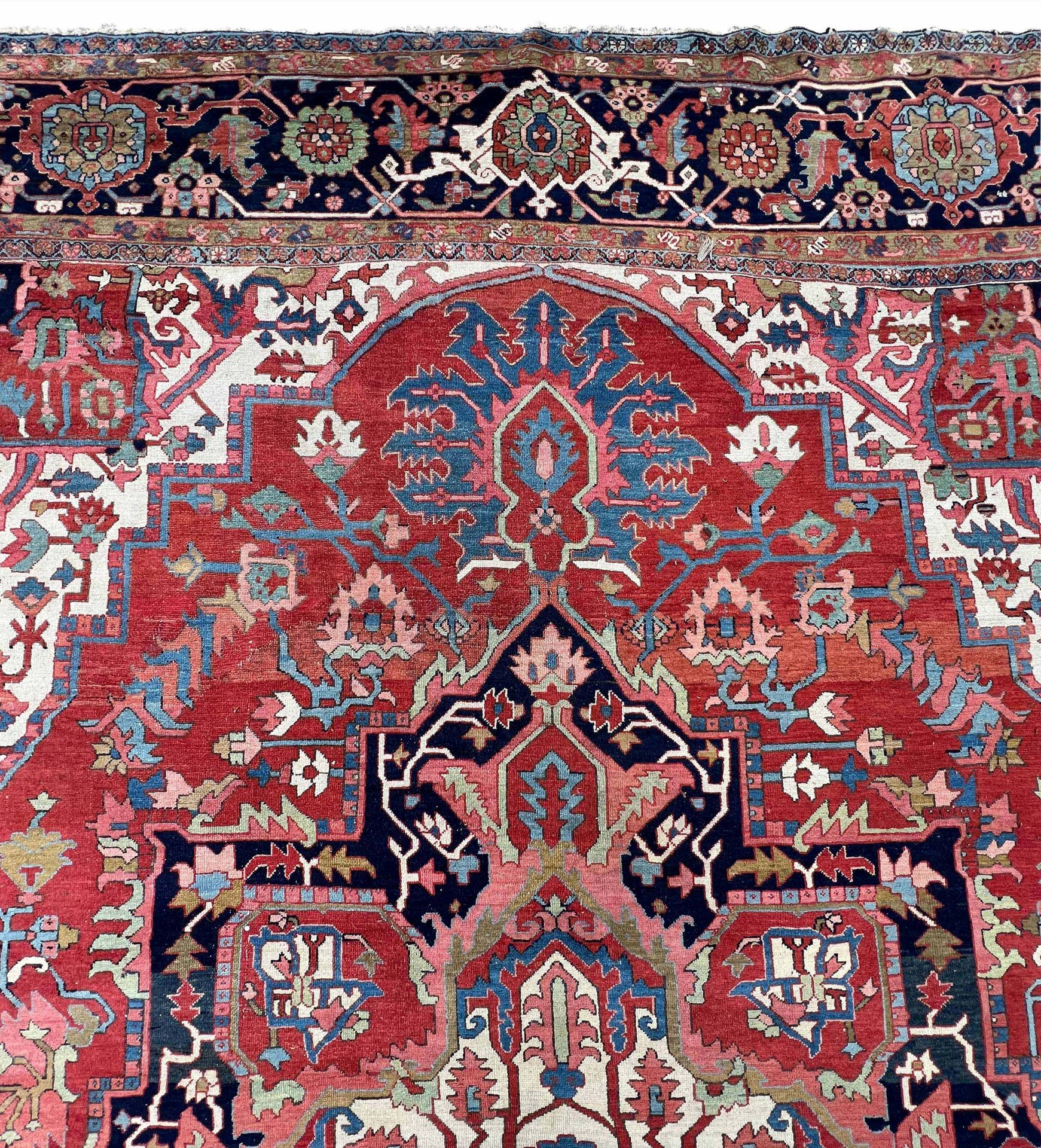 Serapi Heriz. 19th century. Palace carpet. - Image 3 of 19