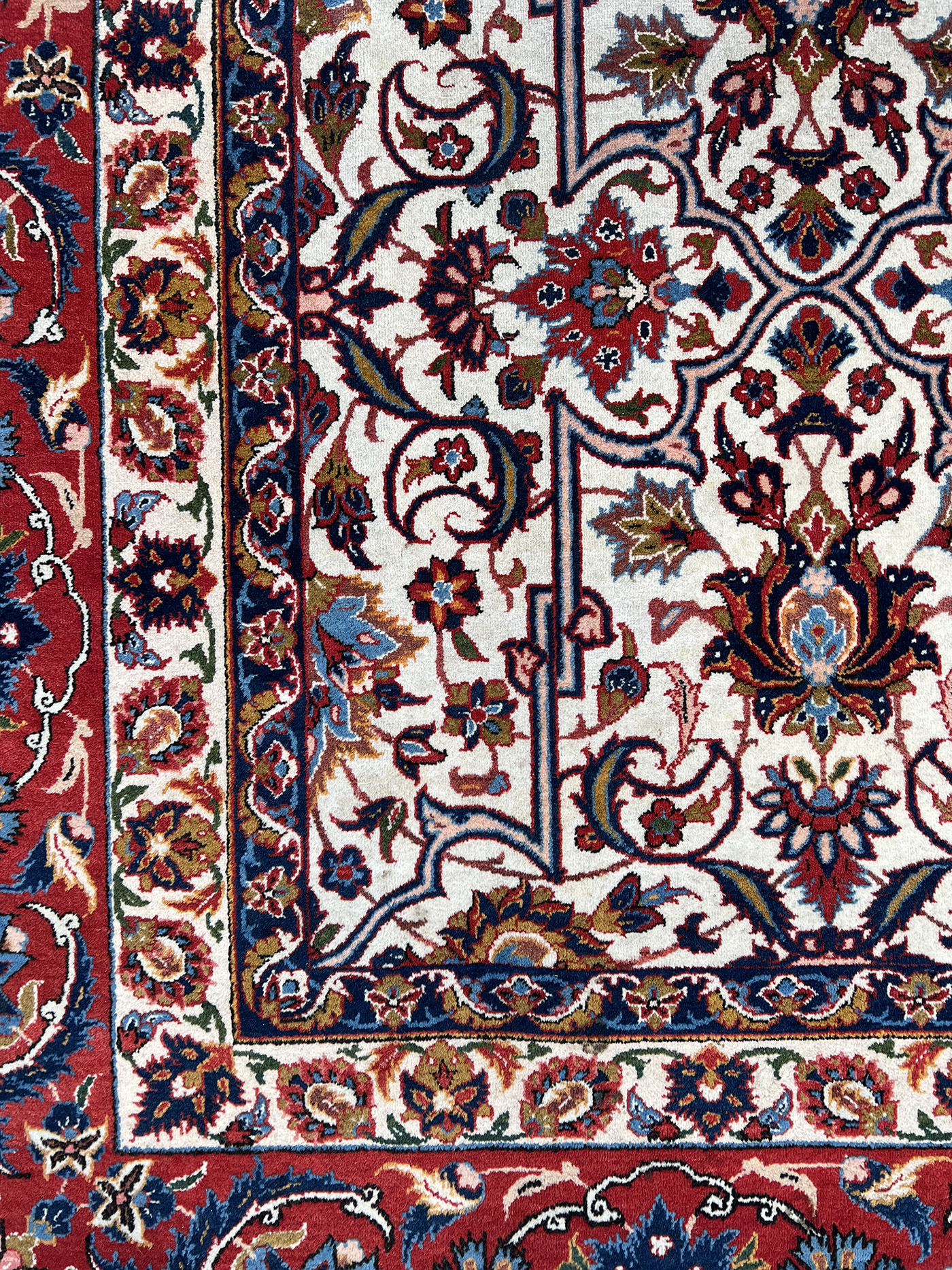 Isfahan. Najafabad. Workshop carpet. Light ground. Patterned through. - Image 11 of 16