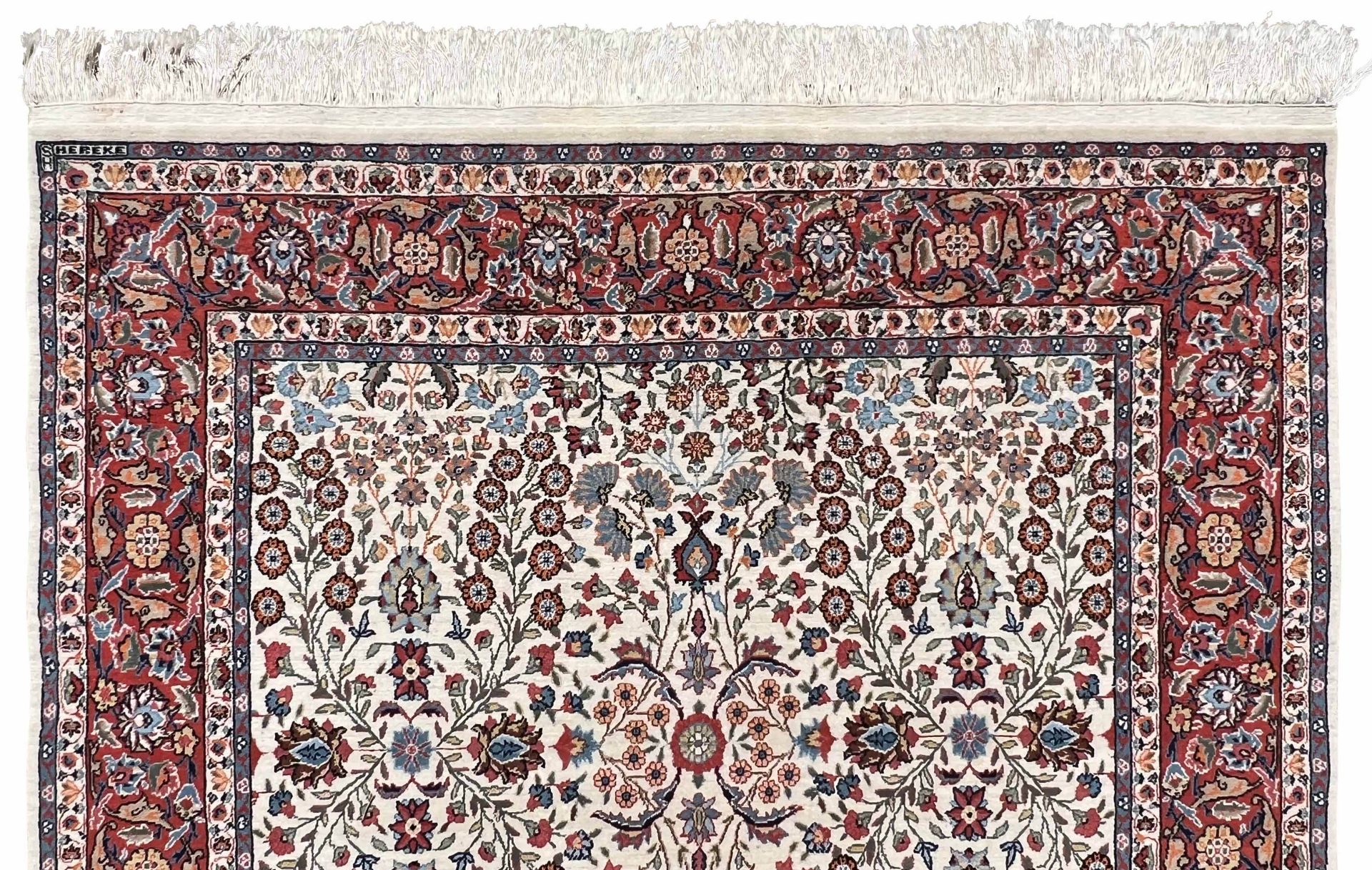 Hereke oriental carpet. Signed. Beige ground pile. Interspersed design. - Image 2 of 10