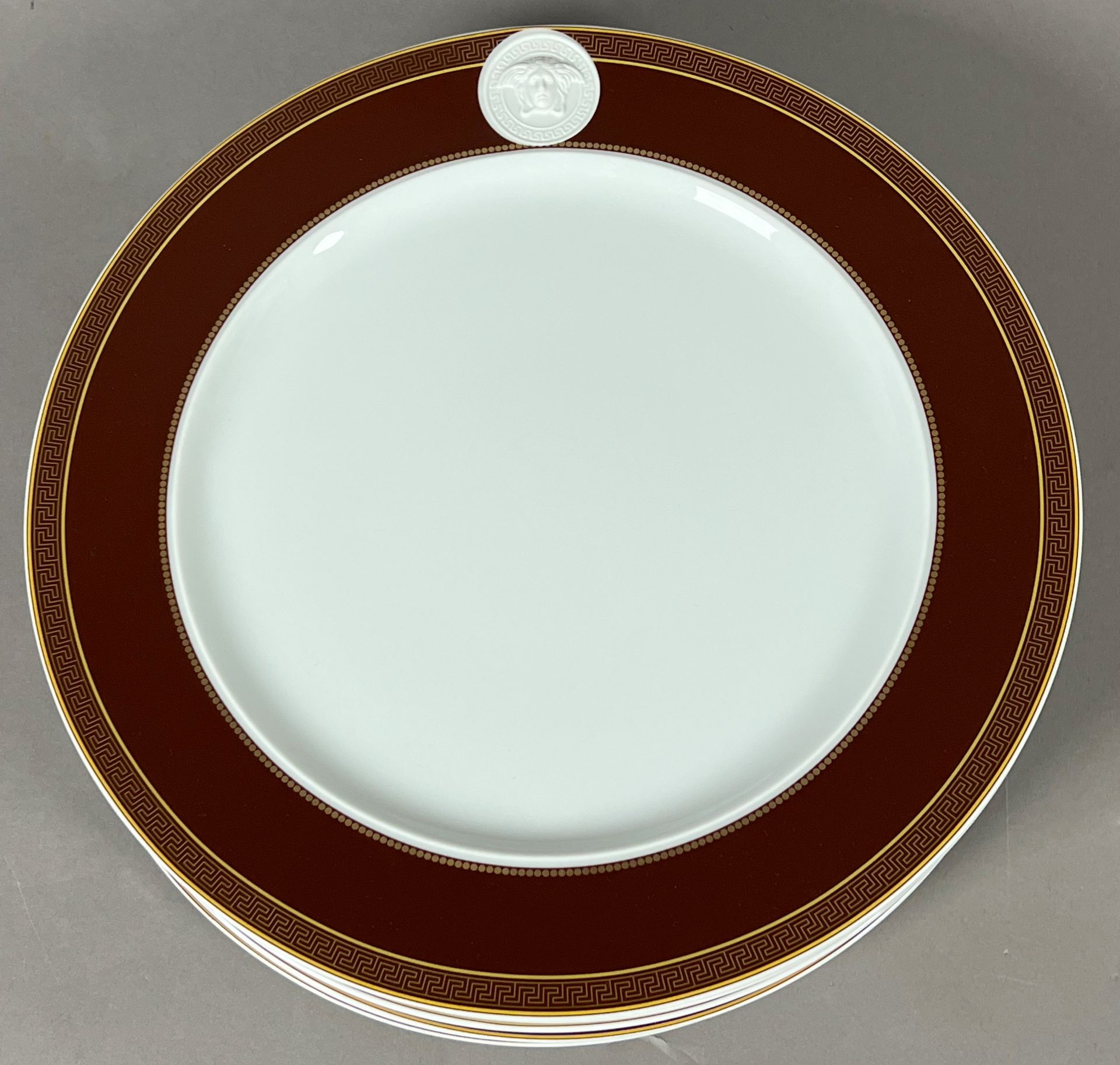 VERSACE by ROSENTHAL studio-line. "Medaillon Meandre Marron". Sechs Platzteller. - Bild 2 aus 5