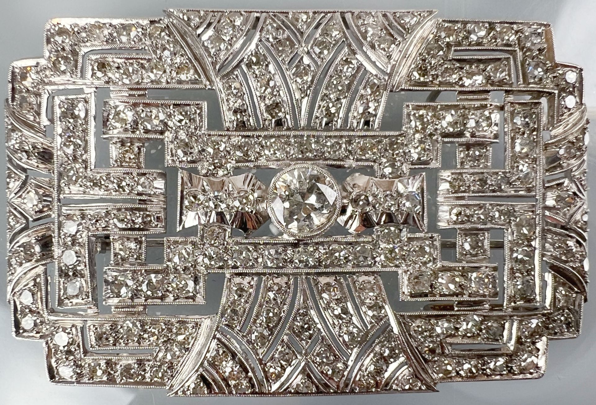 Brooch set with diamonds. Probably platinum. Art Deco. - Image 2 of 11