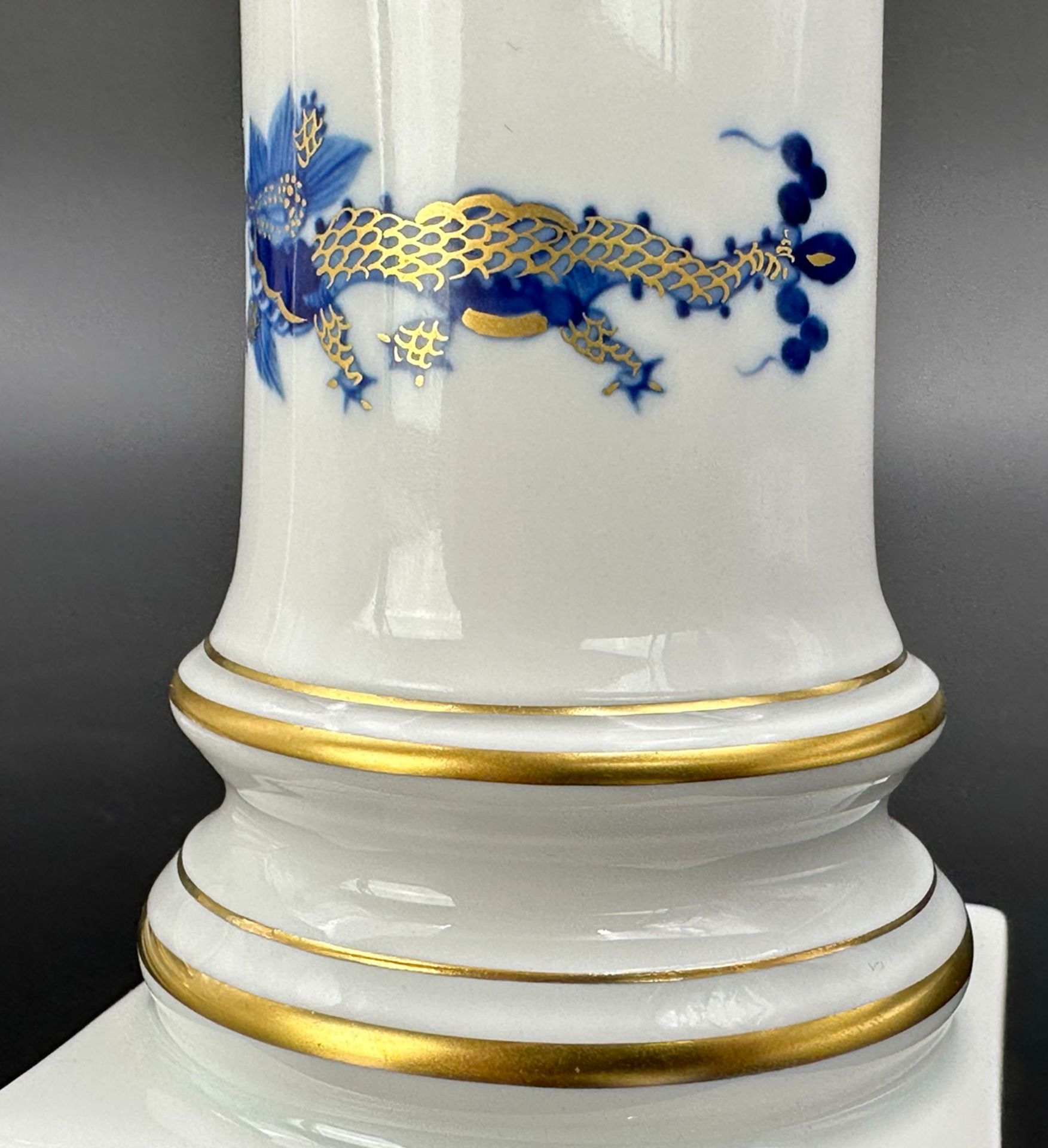 Pair of candlesticks. MEISSEN. Rich blue dragon. 1st choice - Image 10 of 12