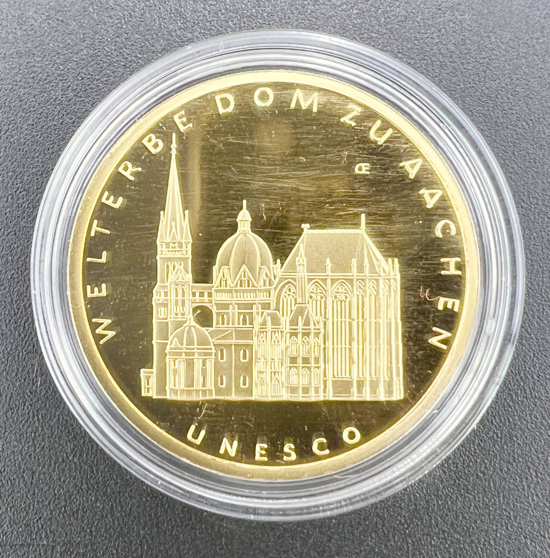 Goldmünze. 100 Euro "UNESCO Welterbe. Dom zu Aachen". BRD 2012. - Bild 2 aus 4
