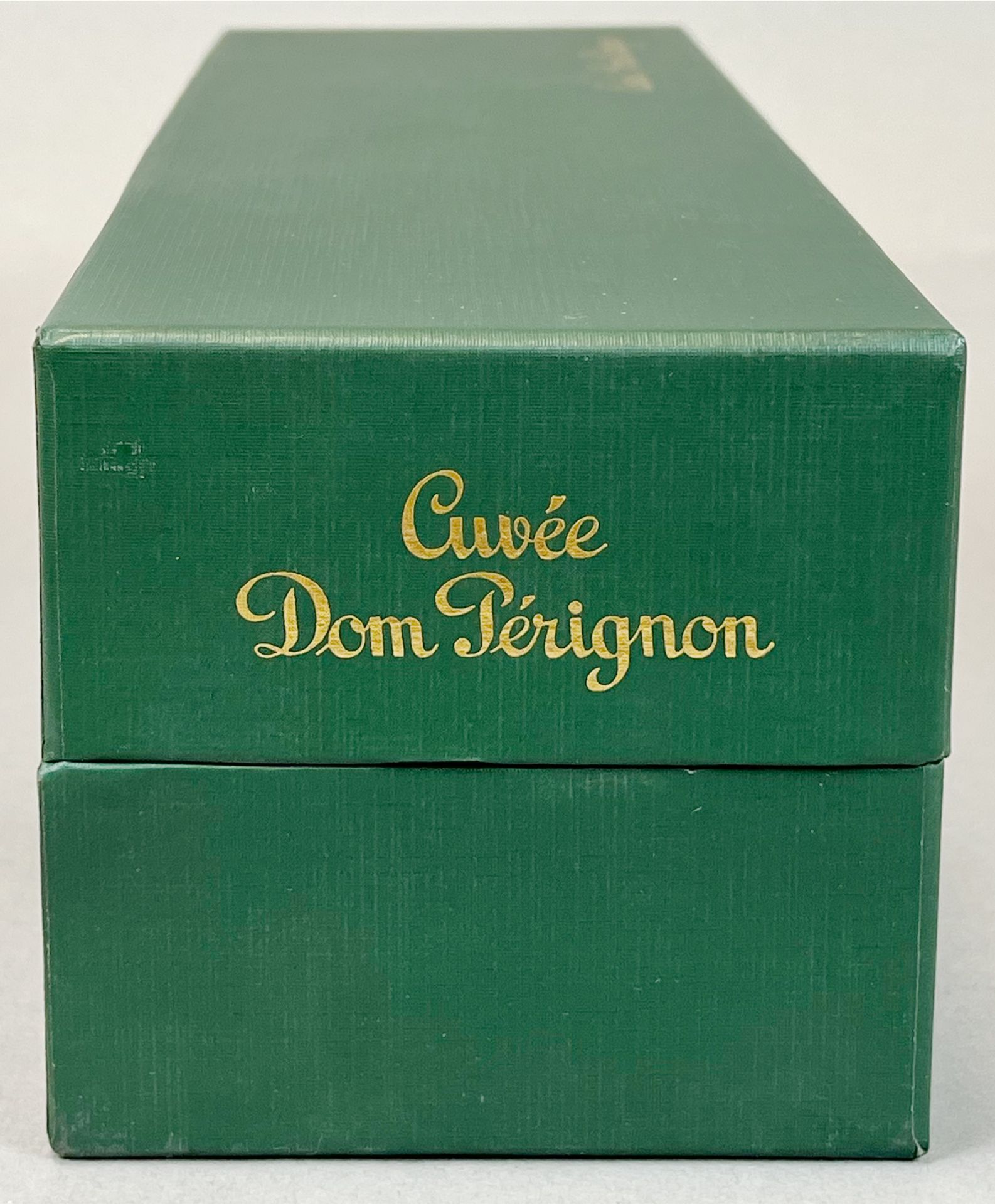 1 bottle of Champagne. MOËT & CHANDON Cuvée DOM PÉRIGNON Vintage 1973. - Image 4 of 7
