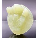 Gürtelschließe aus Jade in Form eines Drachenkopfes. China. 19. Jahrhundert.