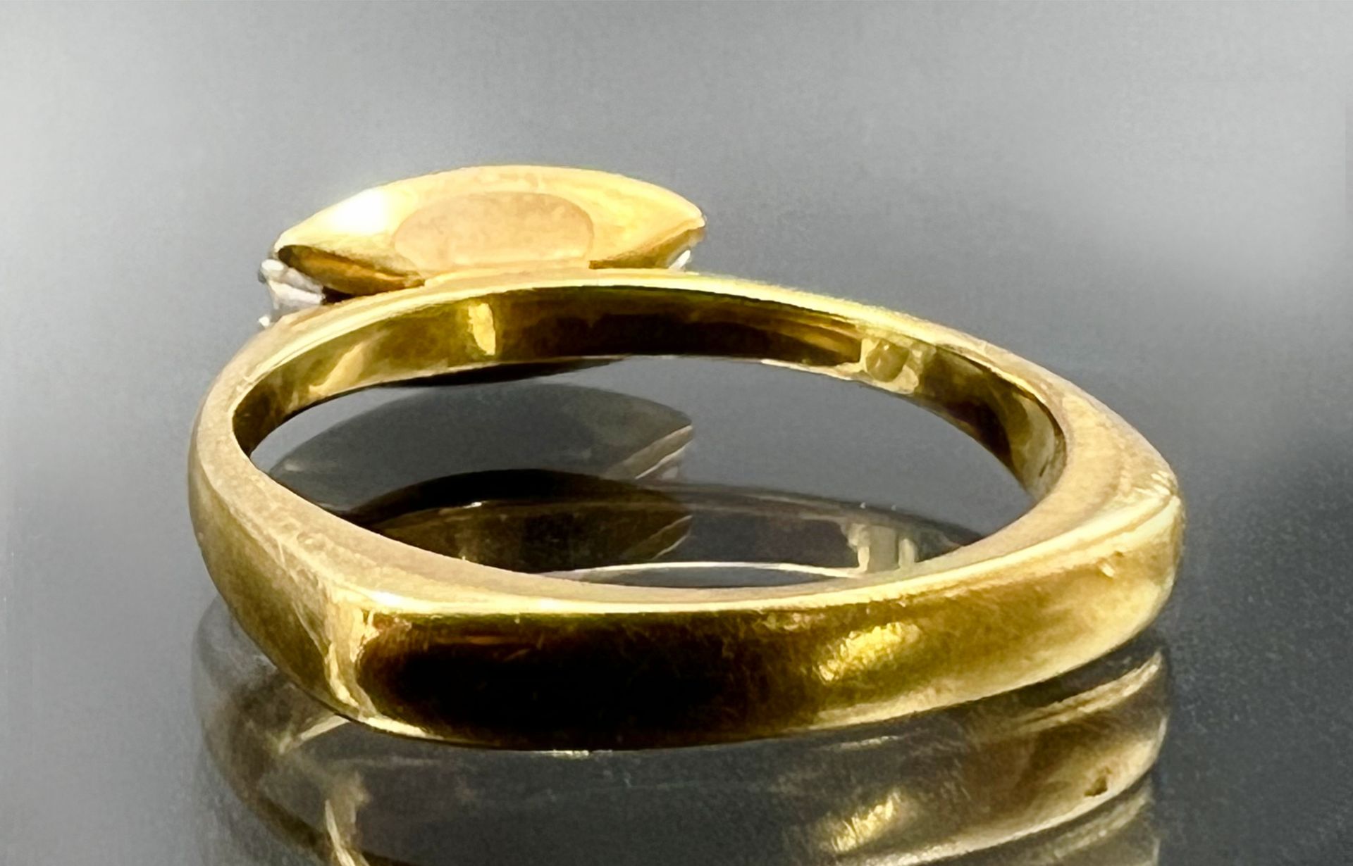 Ladies' ring 750 yellow gold with 4 diamonds. - Image 3 of 7