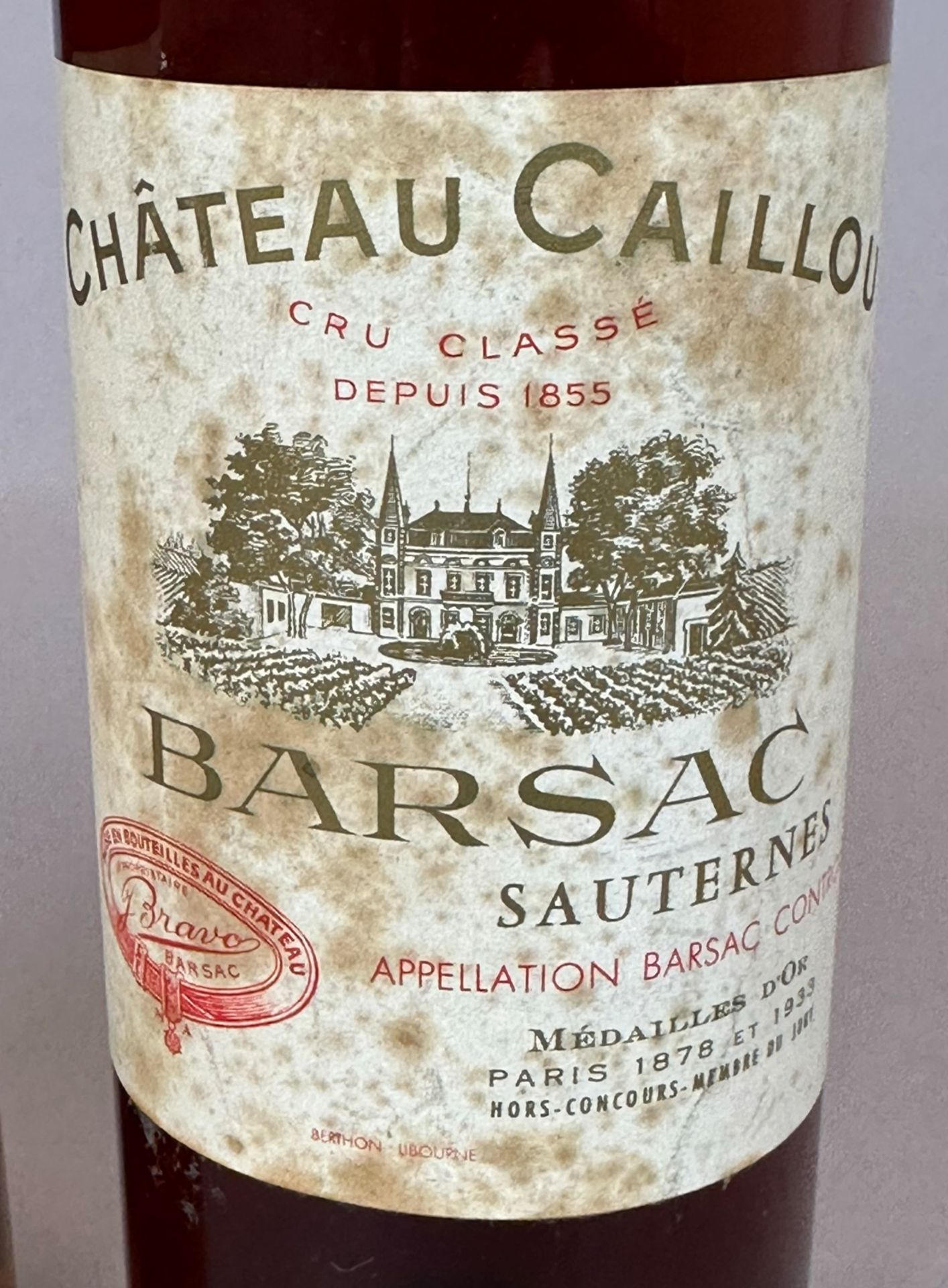 2 bottles of white wine. CHÂTEAU CAILLOU. 1947. - Image 3 of 8