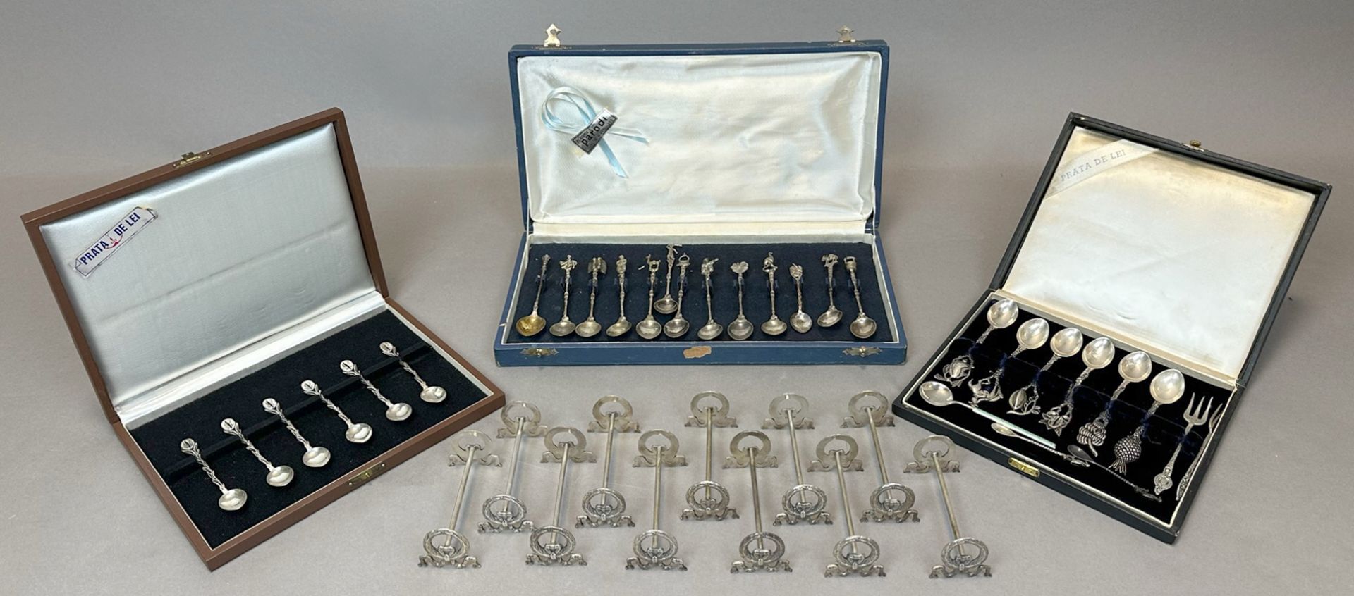 41-piece set. Mocca spoon. Collecting spoon. Partly 833 silver. Partly sterling.