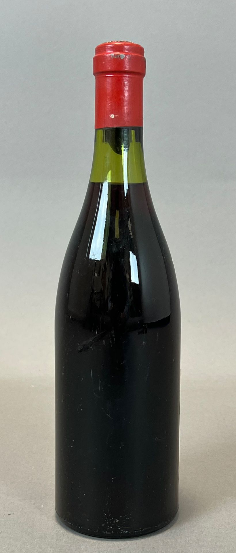 1 bottle of red wine. Geisweiler & Fils. Bourgogne. Pinor Noir. 1967. - Image 2 of 5